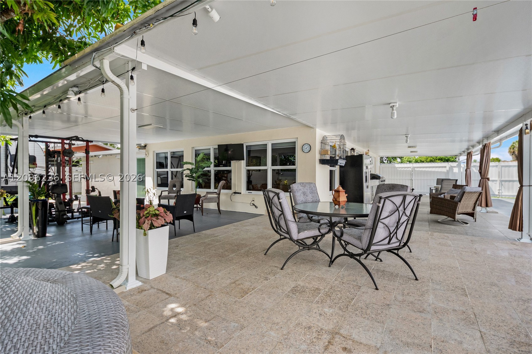 15405 SW 104th Ave, Miami FL 33157