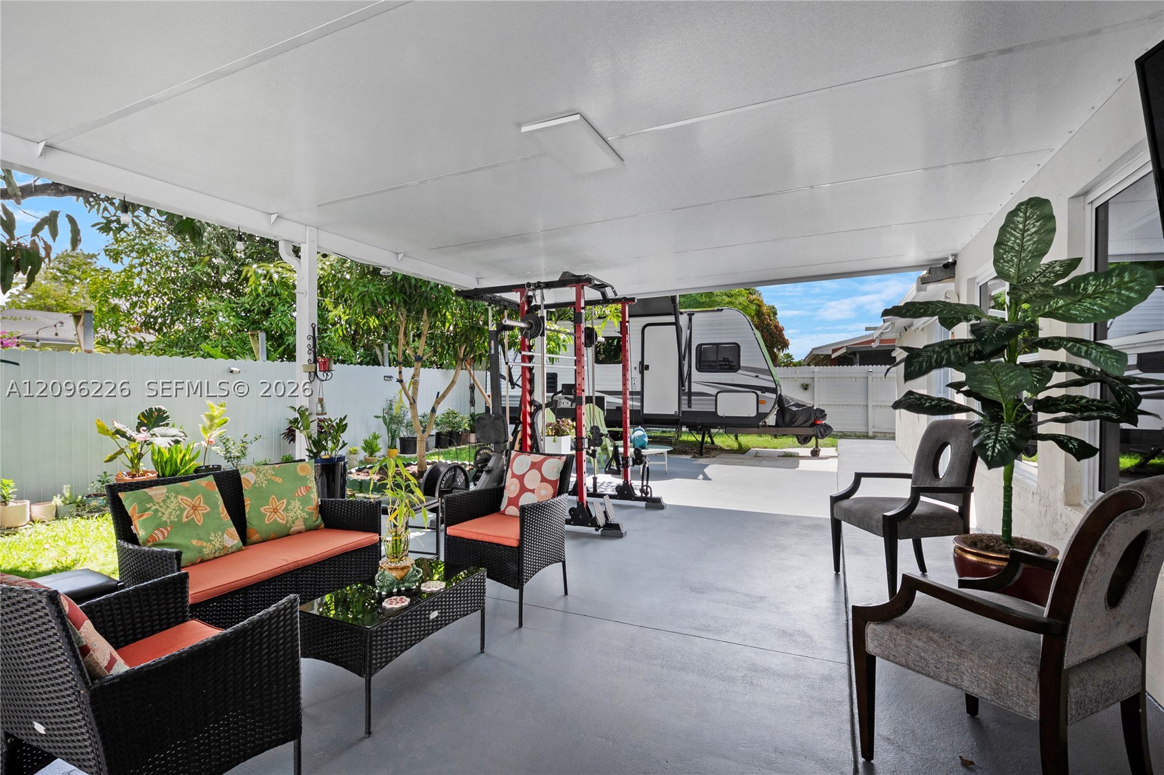15405 SW 104th Ave, Miami FL 33157