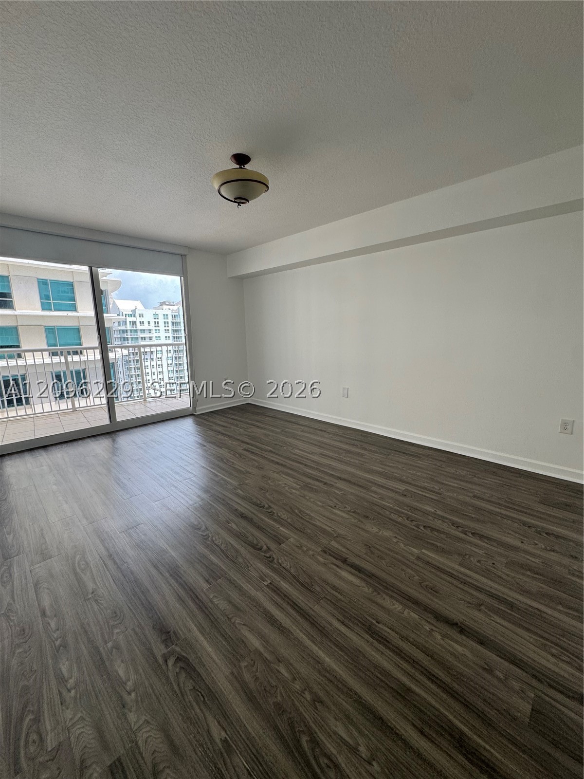 1200 Brickell Bay Dr #3206, Miami FL 33131