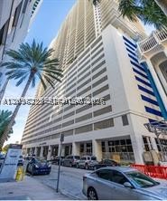 1200 Brickell Bay Dr #3206, Miami FL 33131
