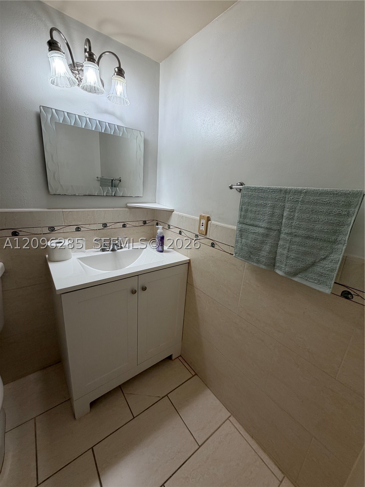 5055 NW 7th St #504, Miami FL 33126