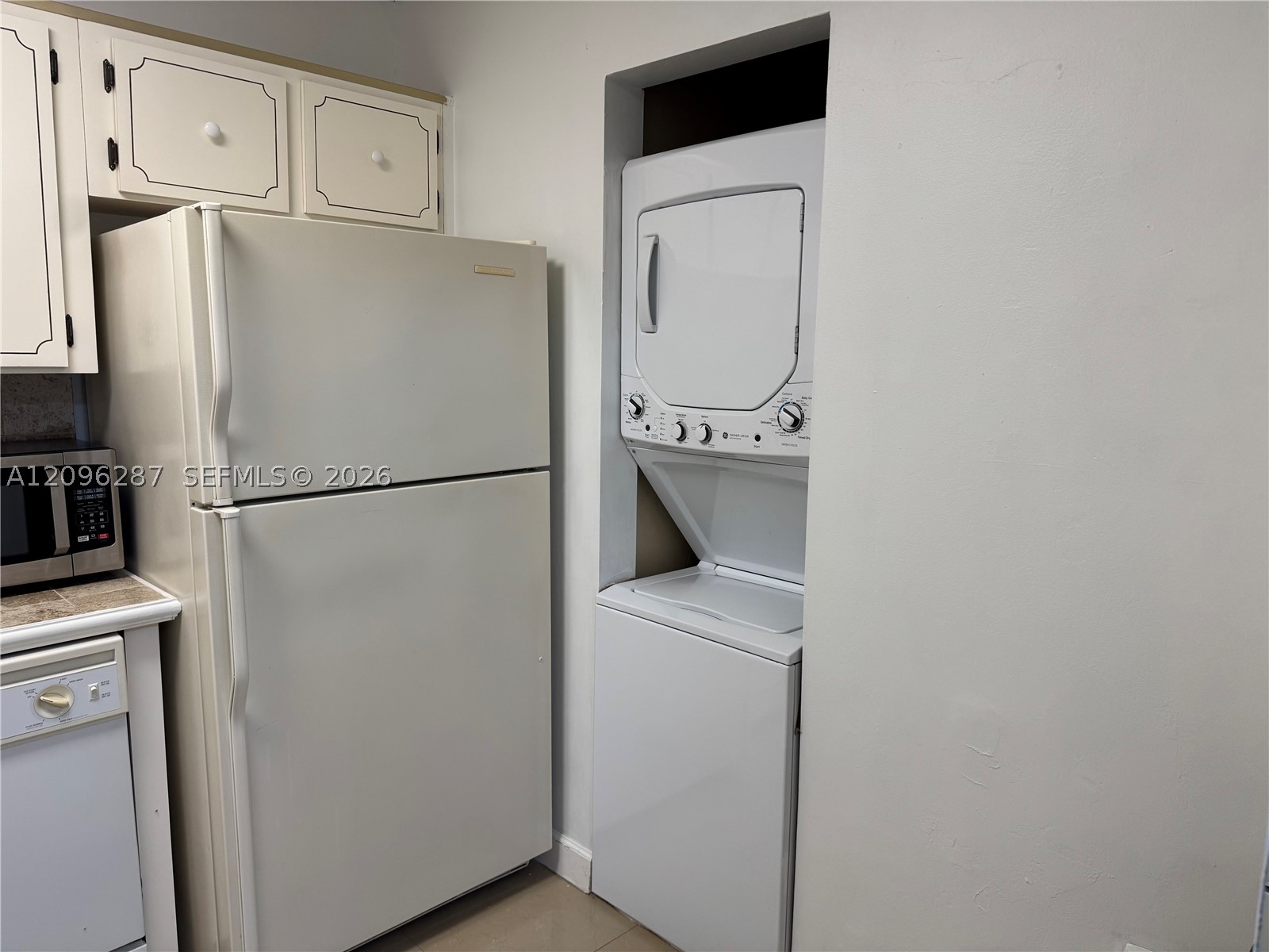5731 NW 37th St #219, Virginia Gardens FL 33166