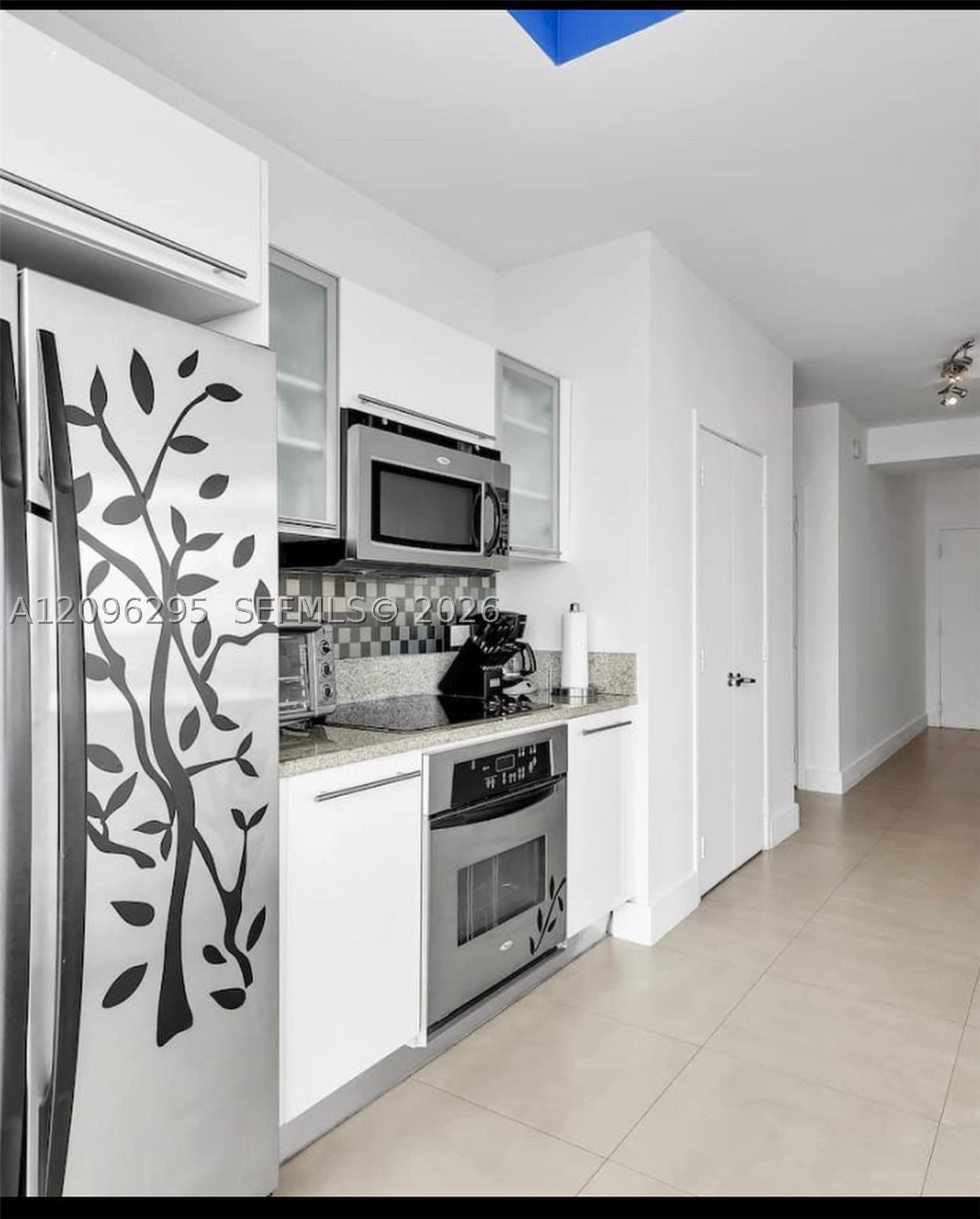 888 Biscayne Blvd #4701, Miami FL 33132