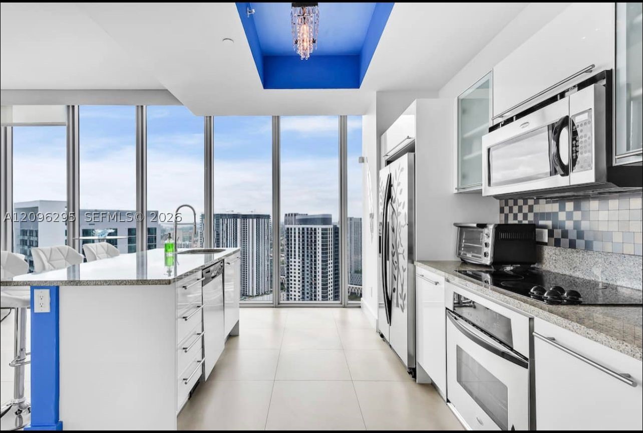 888 Biscayne Blvd #4701, Miami FL 33132