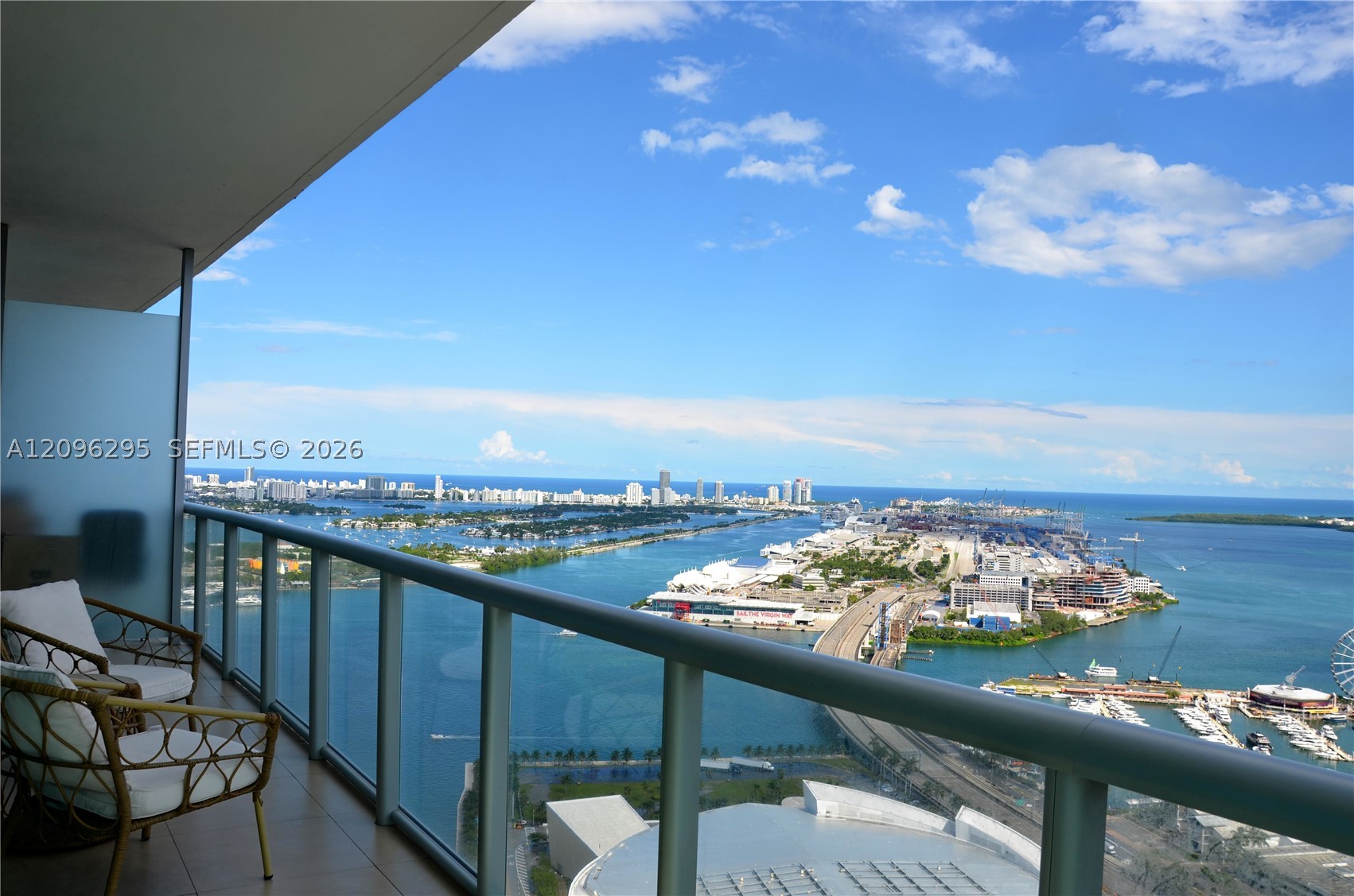 888 Biscayne Blvd #4701, Miami FL 33132