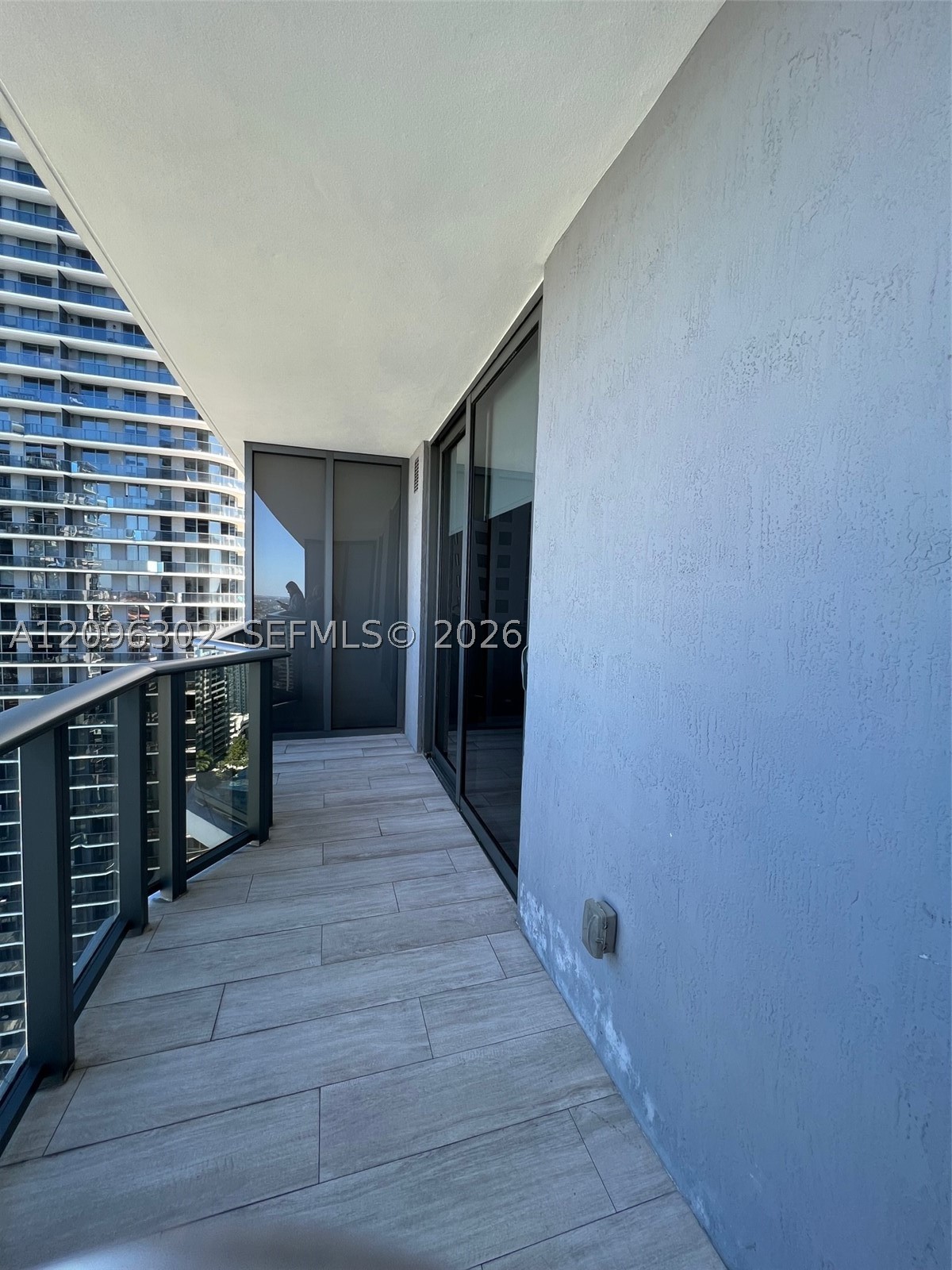 45 SW 9th St #3709, Miami FL 33130