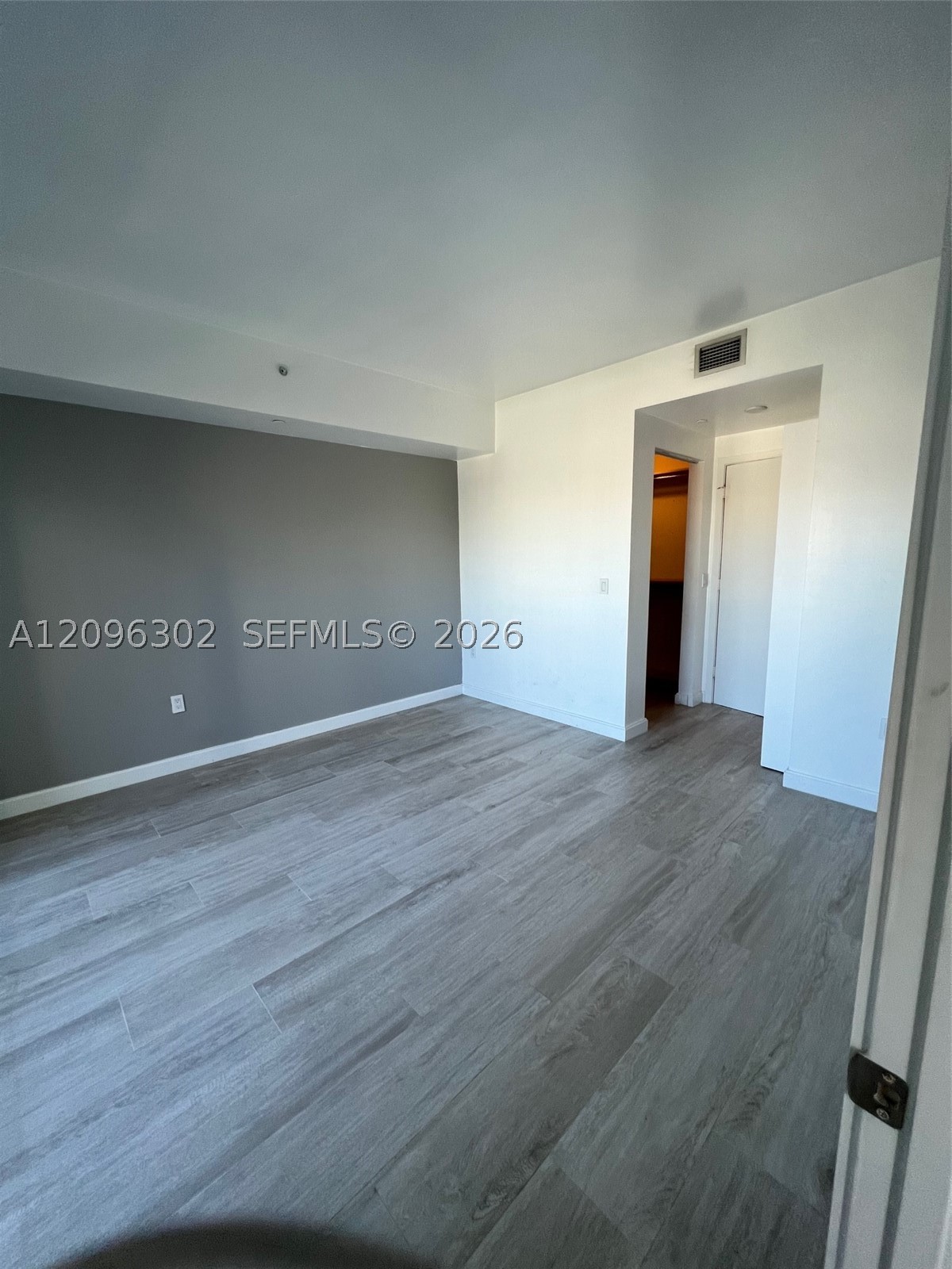 45 SW 9th St #3709, Miami FL 33130