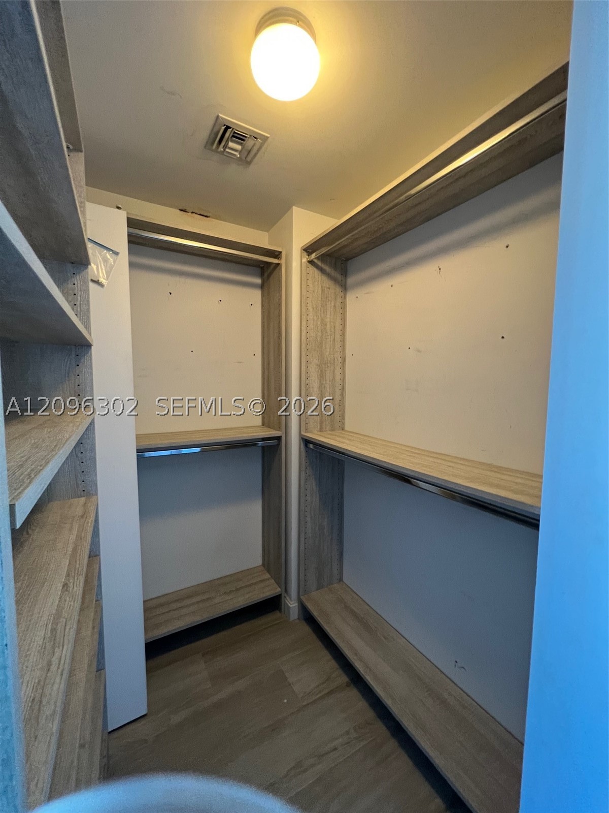 45 SW 9th St #3709, Miami FL 33130