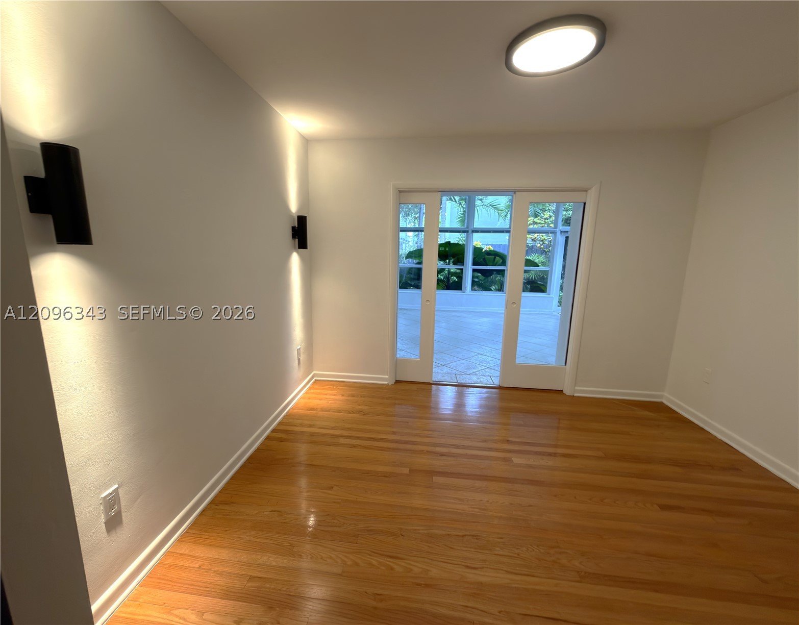 2640 Hilola St, Miami FL 33133