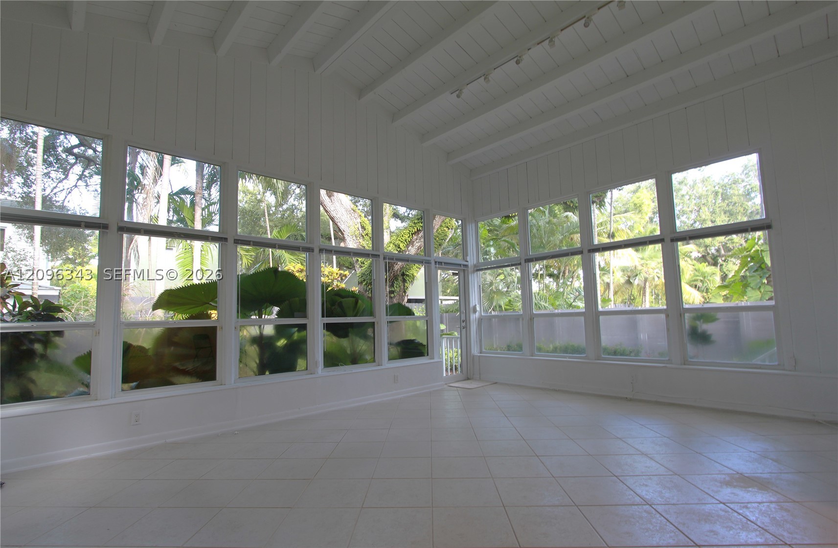 2640 Hilola St, Miami FL 33133