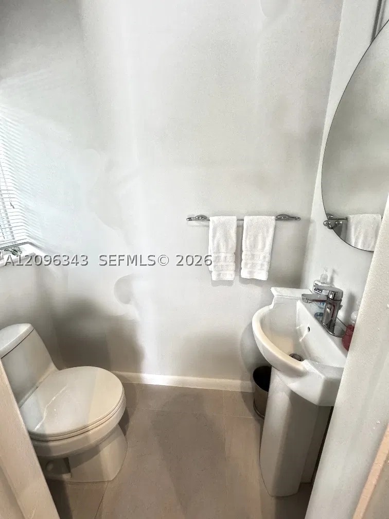2640 Hilola St, Miami FL 33133