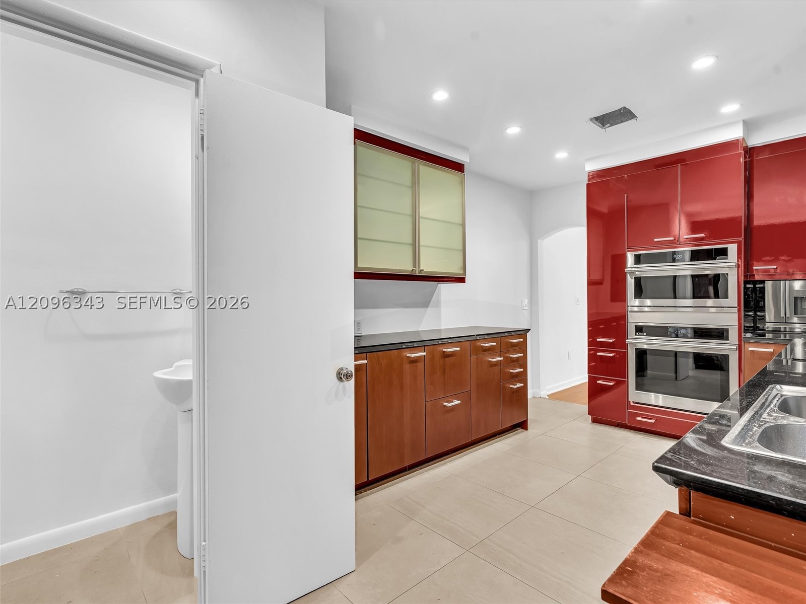2640 Hilola St, Miami FL 33133