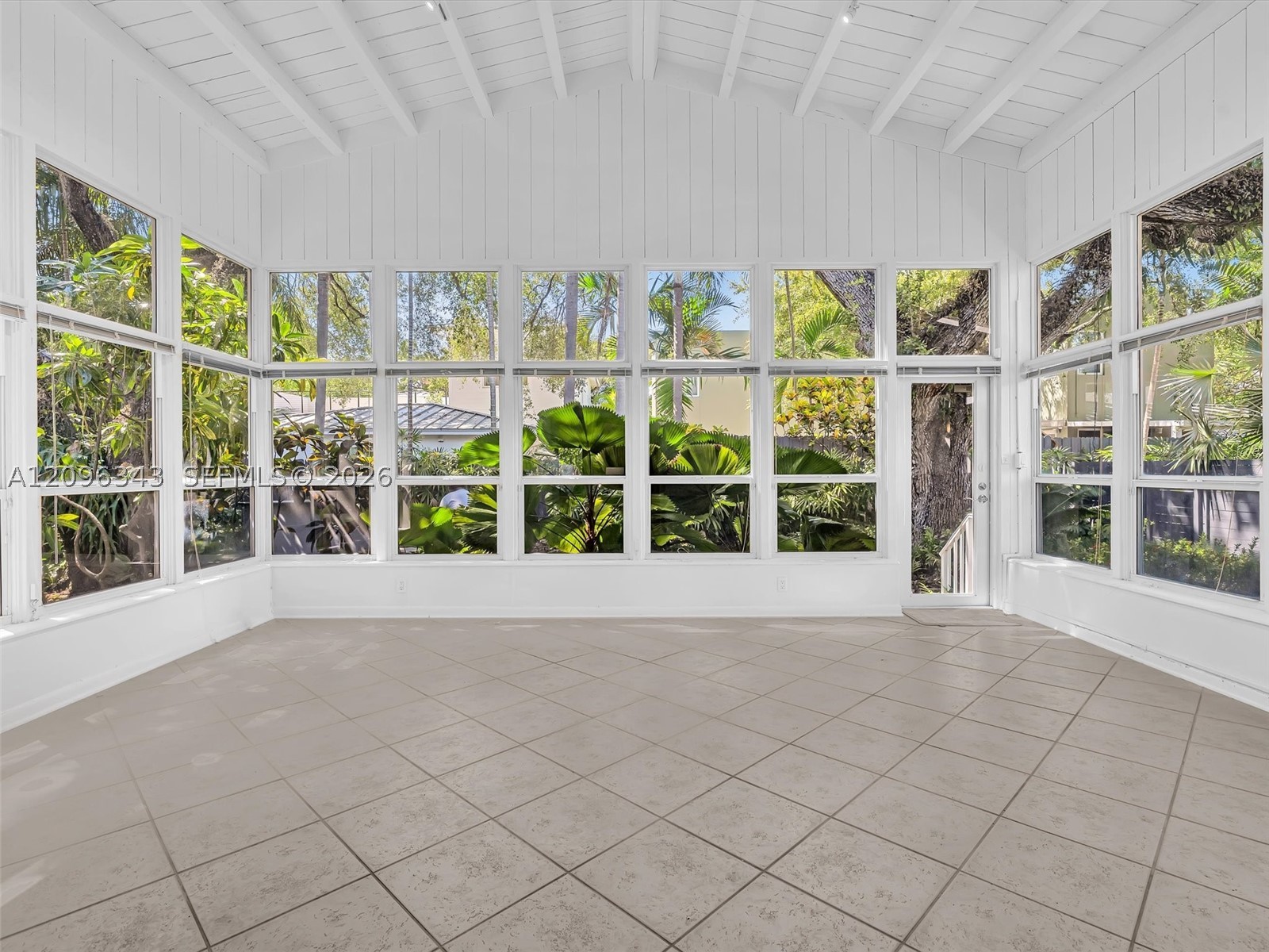 2640 Hilola St, Miami FL 33133