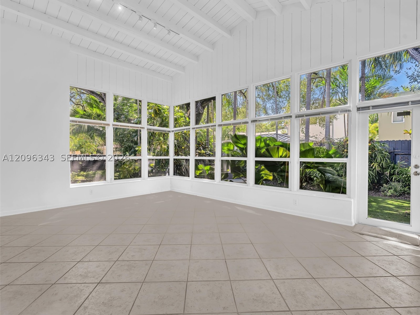 2640 Hilola St, Miami FL 33133