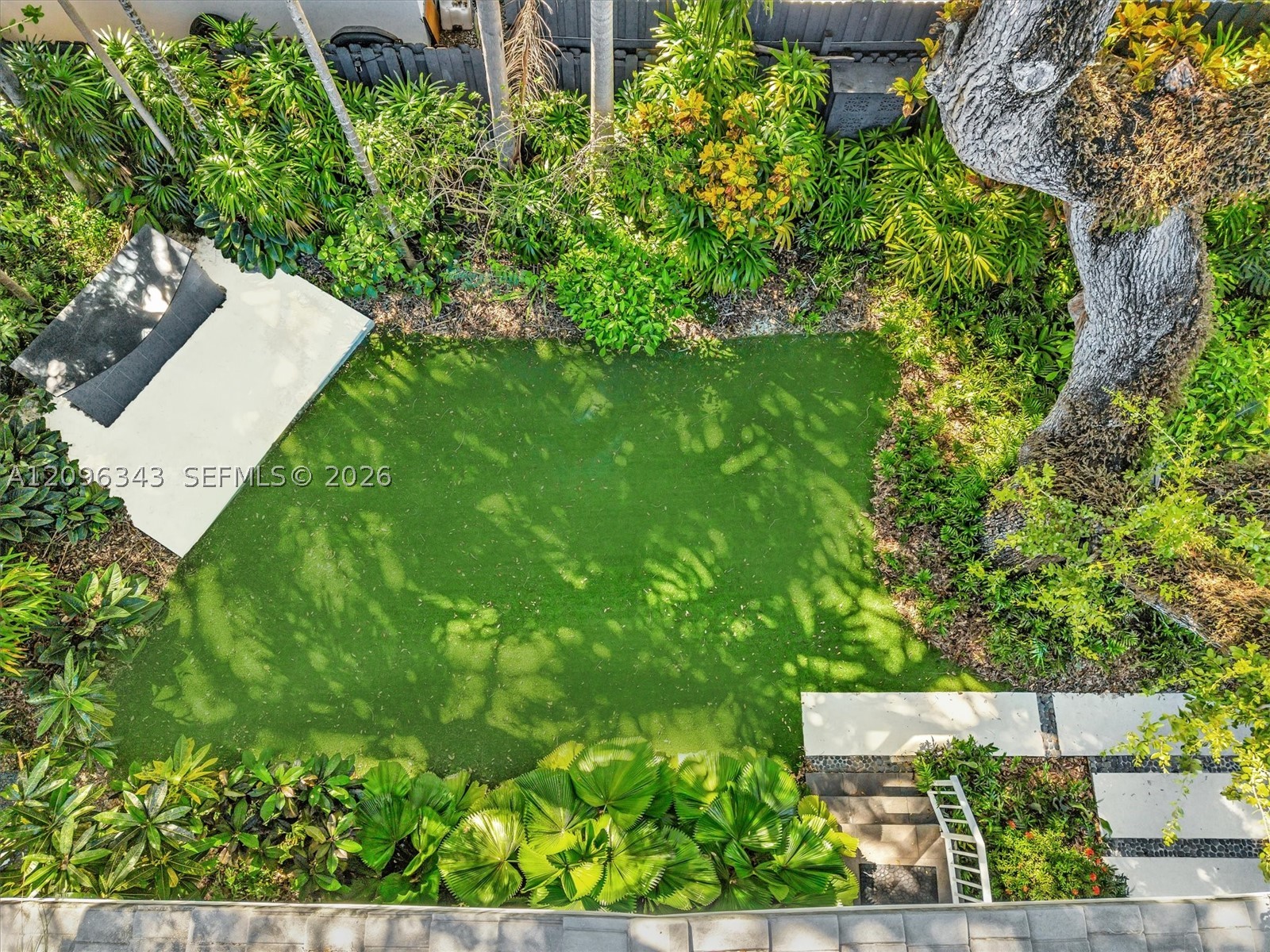 2640 Hilola St, Miami FL 33133