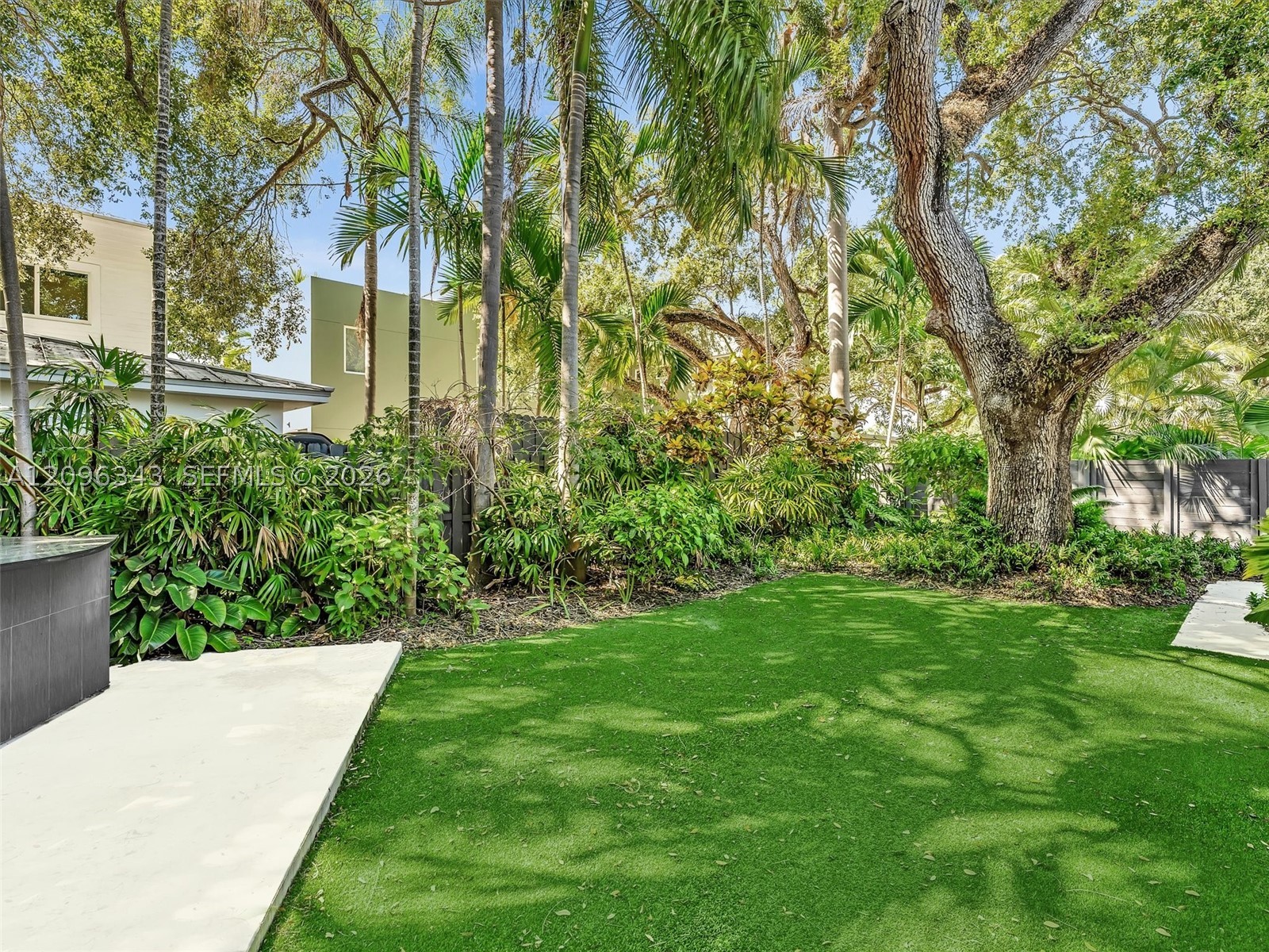 2640 Hilola St, Miami FL 33133