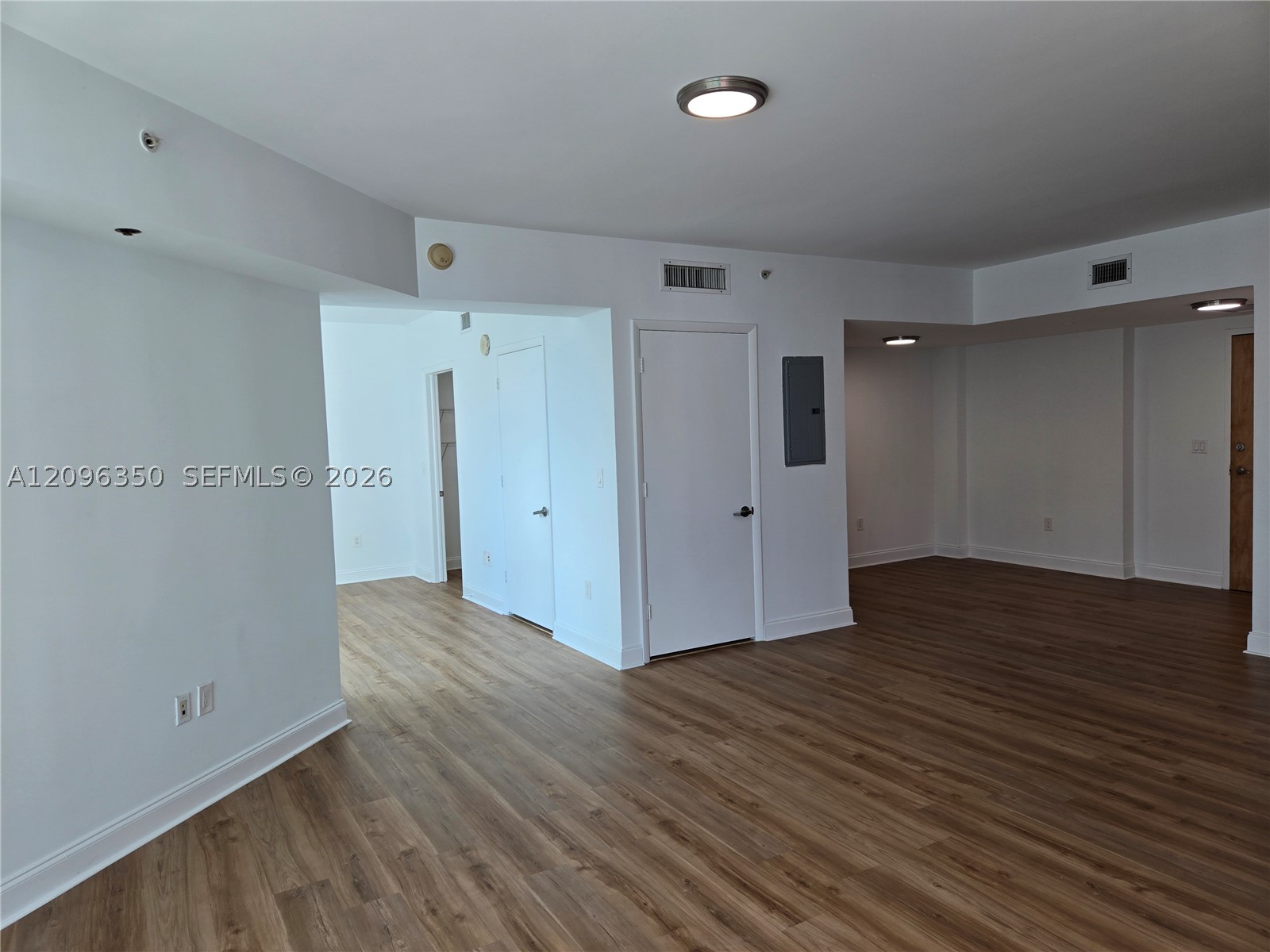 350 S Miami Ave #3708, Miami FL 33130