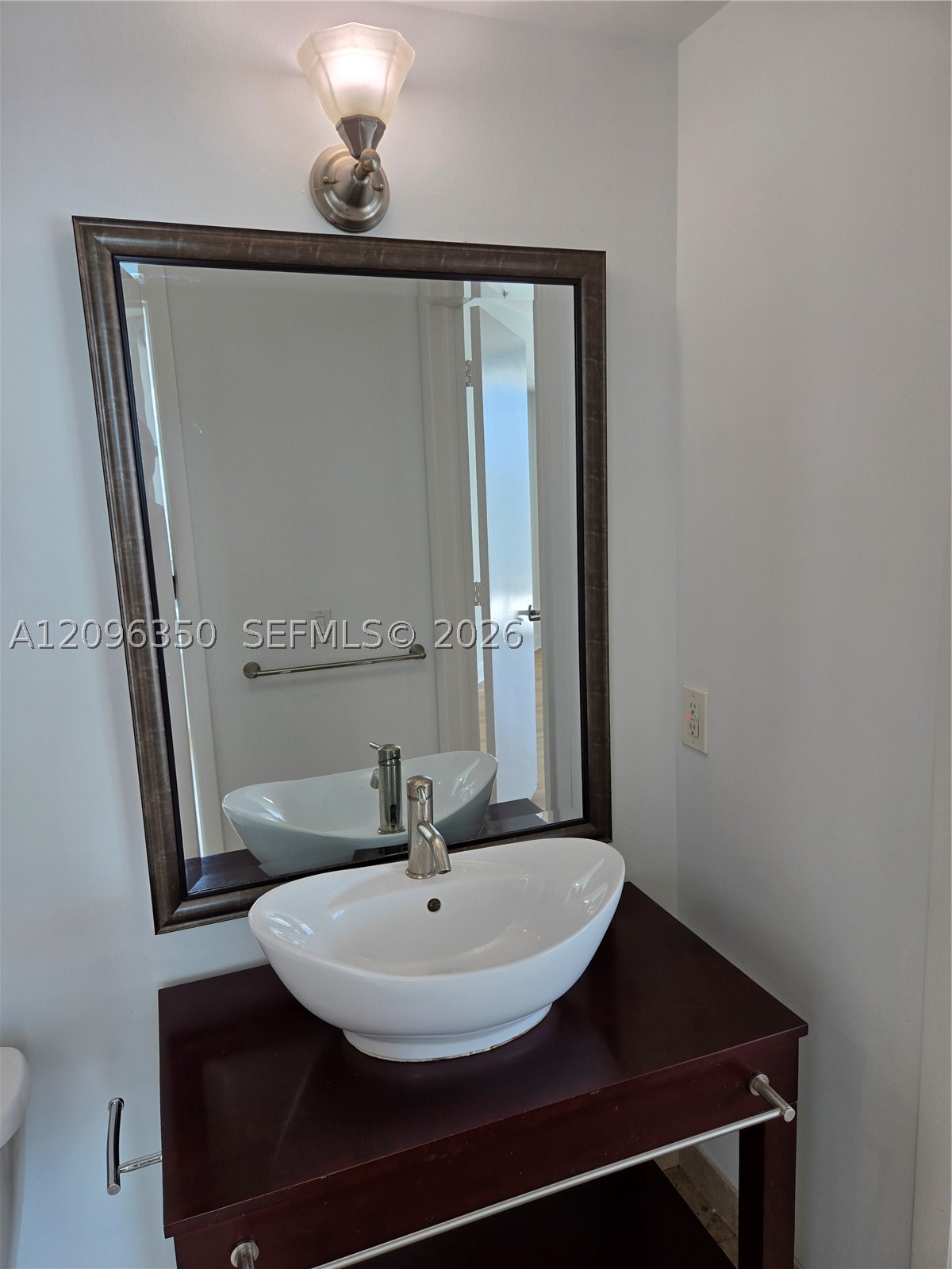 350 S Miami Ave #3708, Miami FL 33130