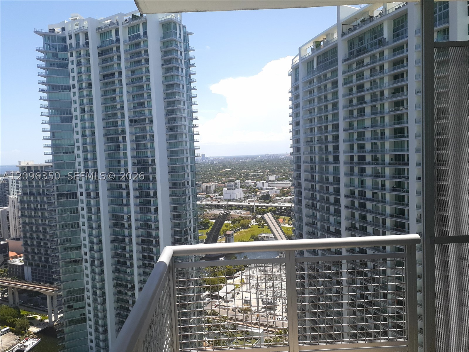 350 S Miami Ave #3708, Miami FL 33130