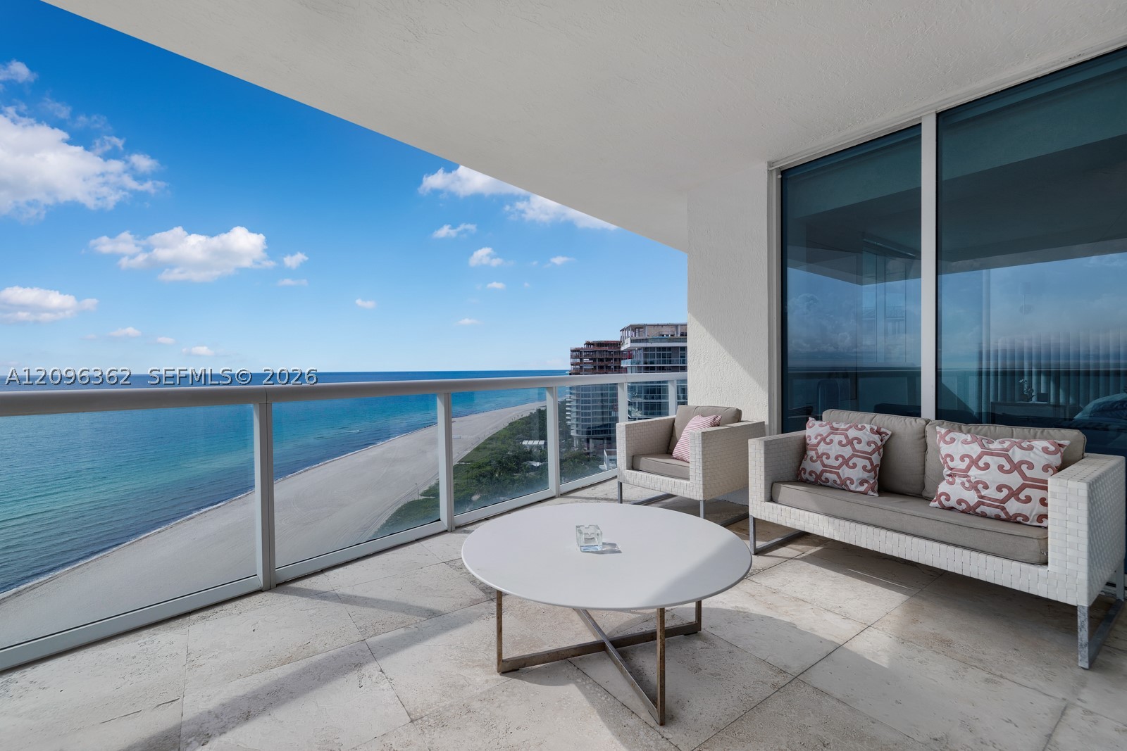 3801 Collins Ave #2006, Miami Beach FL 33140