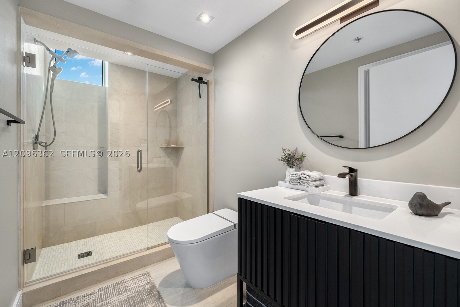3801 Collins Ave #2006, Miami Beach FL 33140