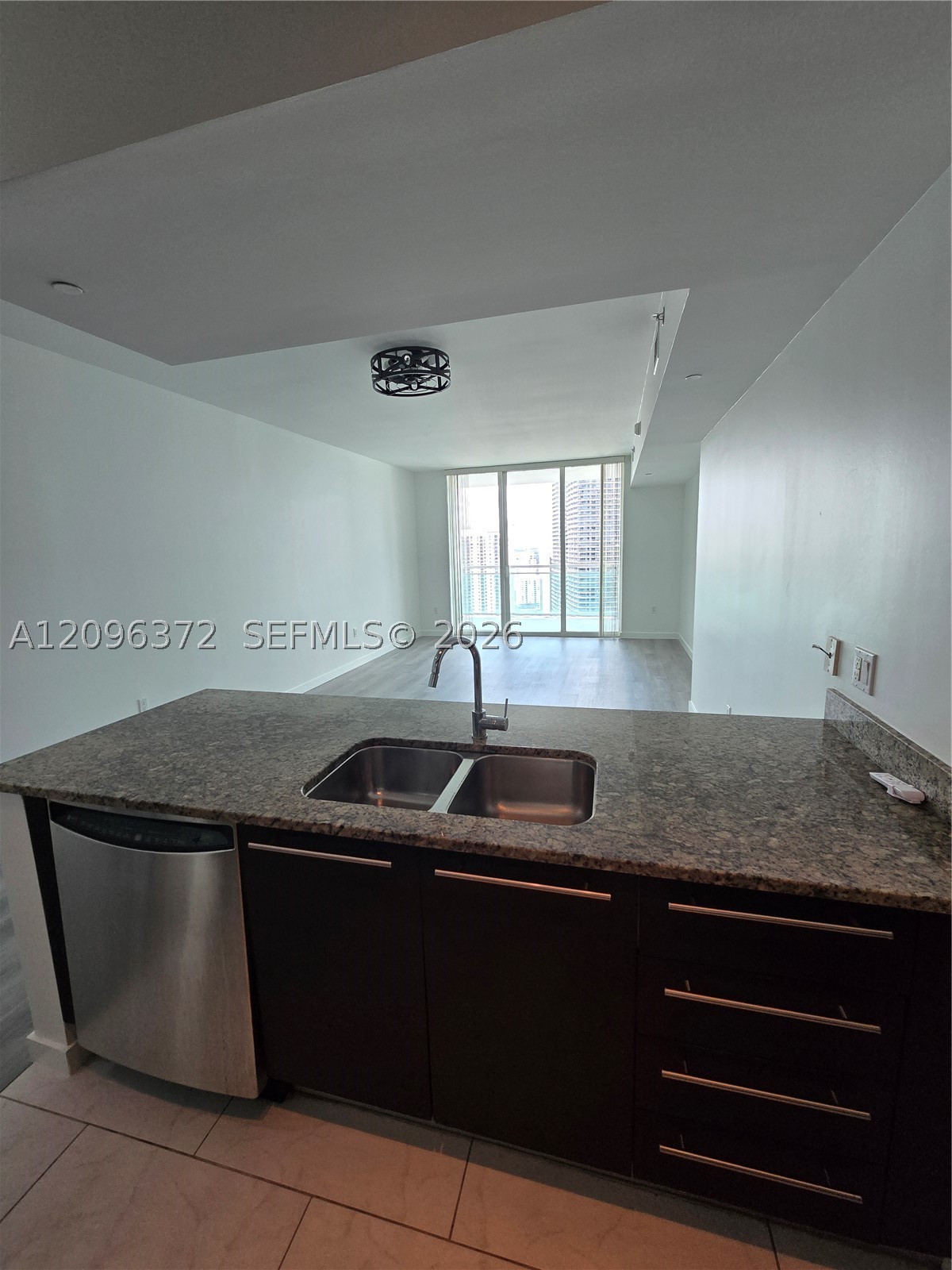 950 Brickell Bay Dr #3300, Miami FL 33131