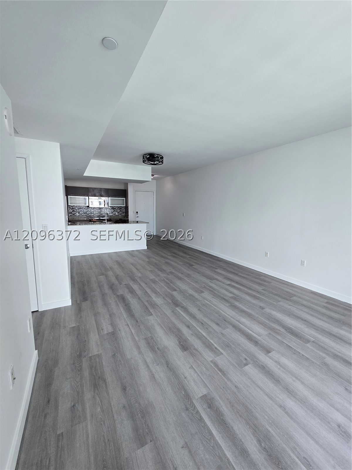 950 Brickell Bay Dr #3300, Miami FL 33131