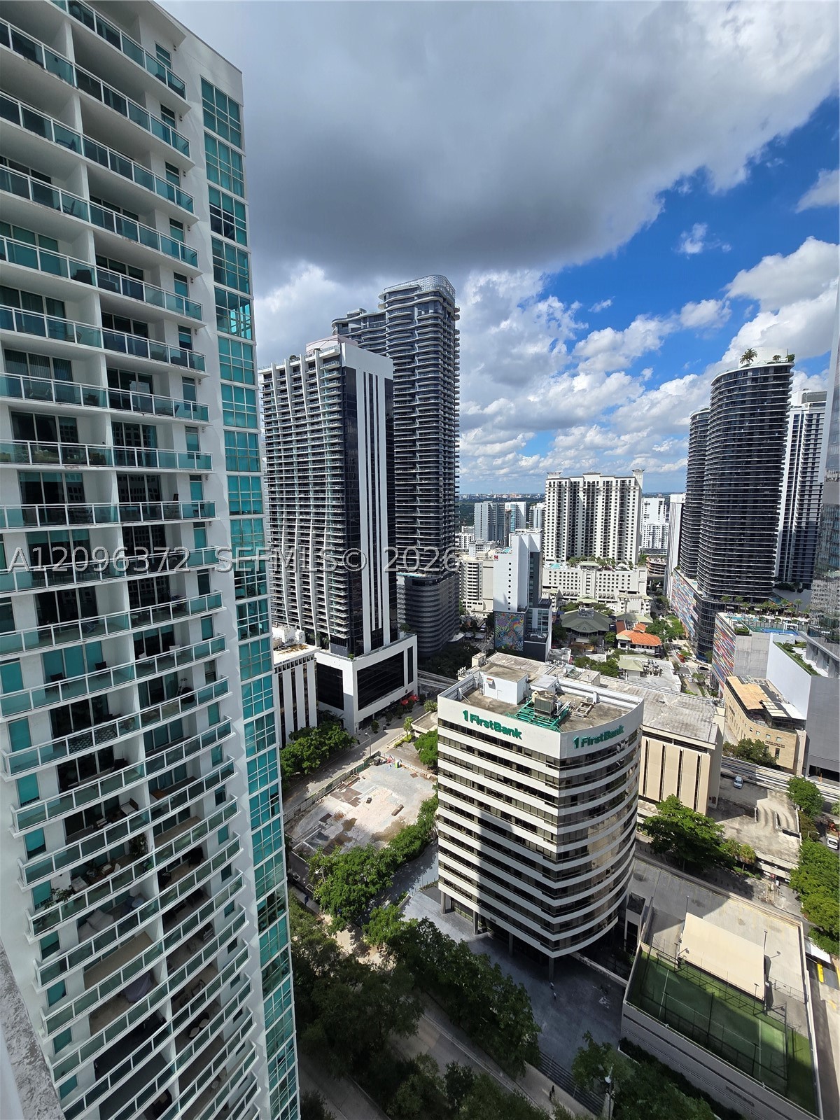 950 Brickell Bay Dr #3300, Miami FL 33131