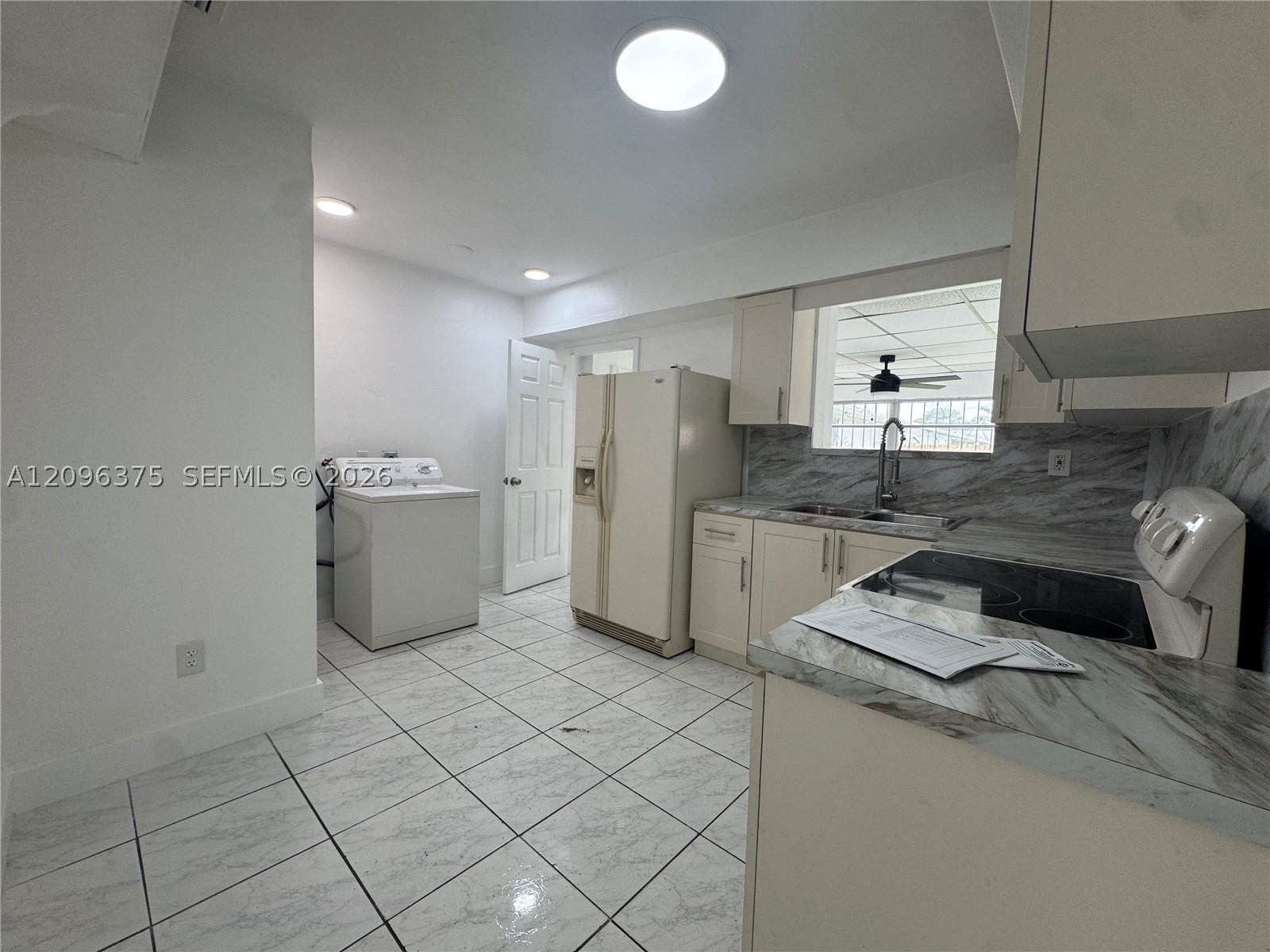 1320 W 37th St, Hialeah FL 33012