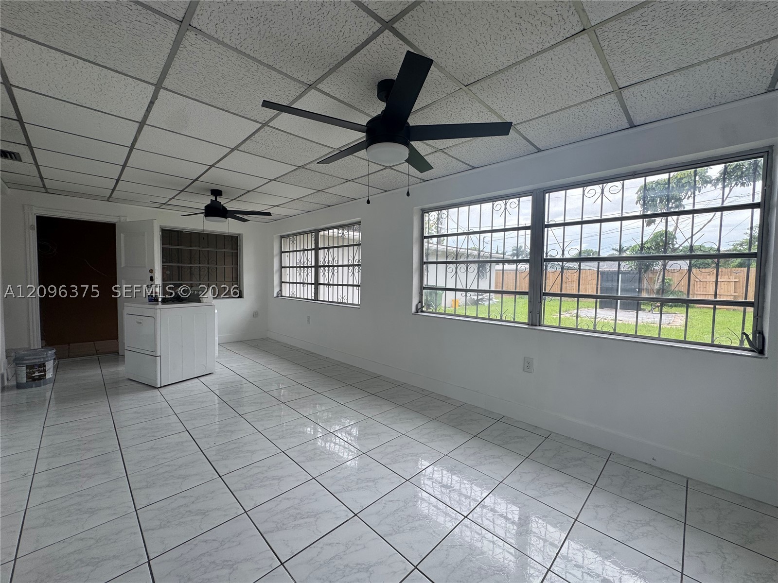 1320 W 37th St, Hialeah FL 33012