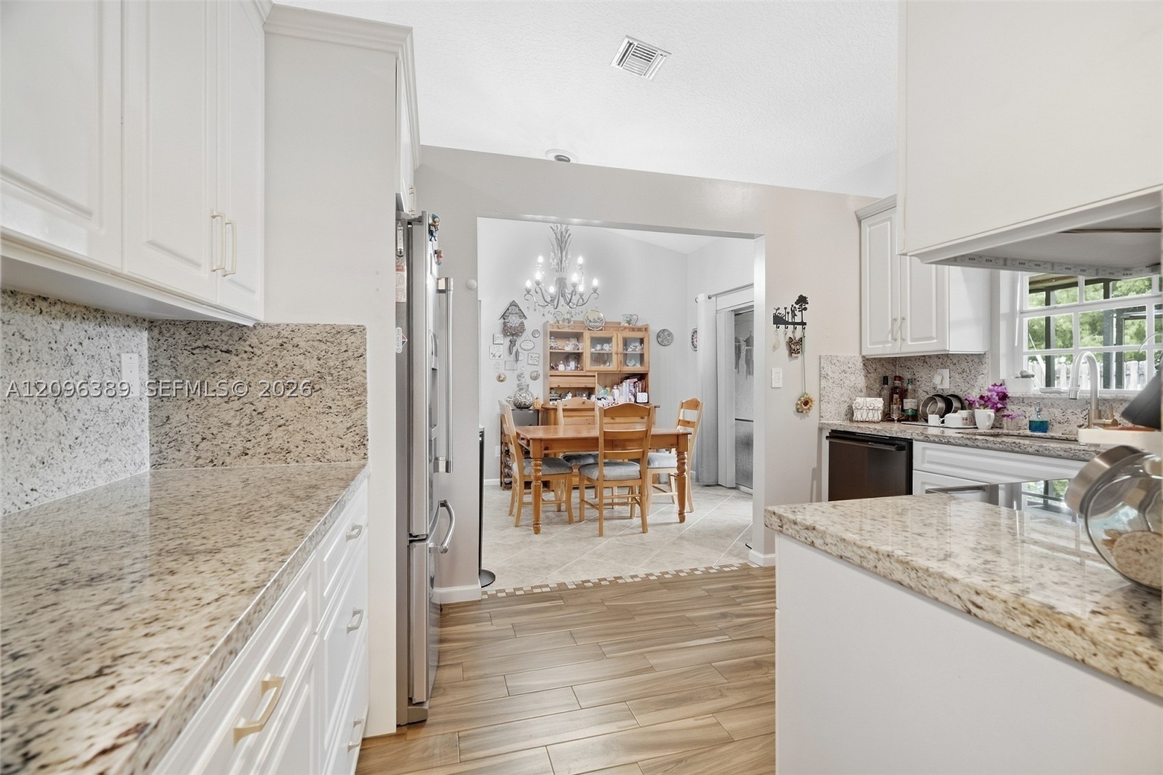 8421 NW 45th St, Lauderhill FL 33351