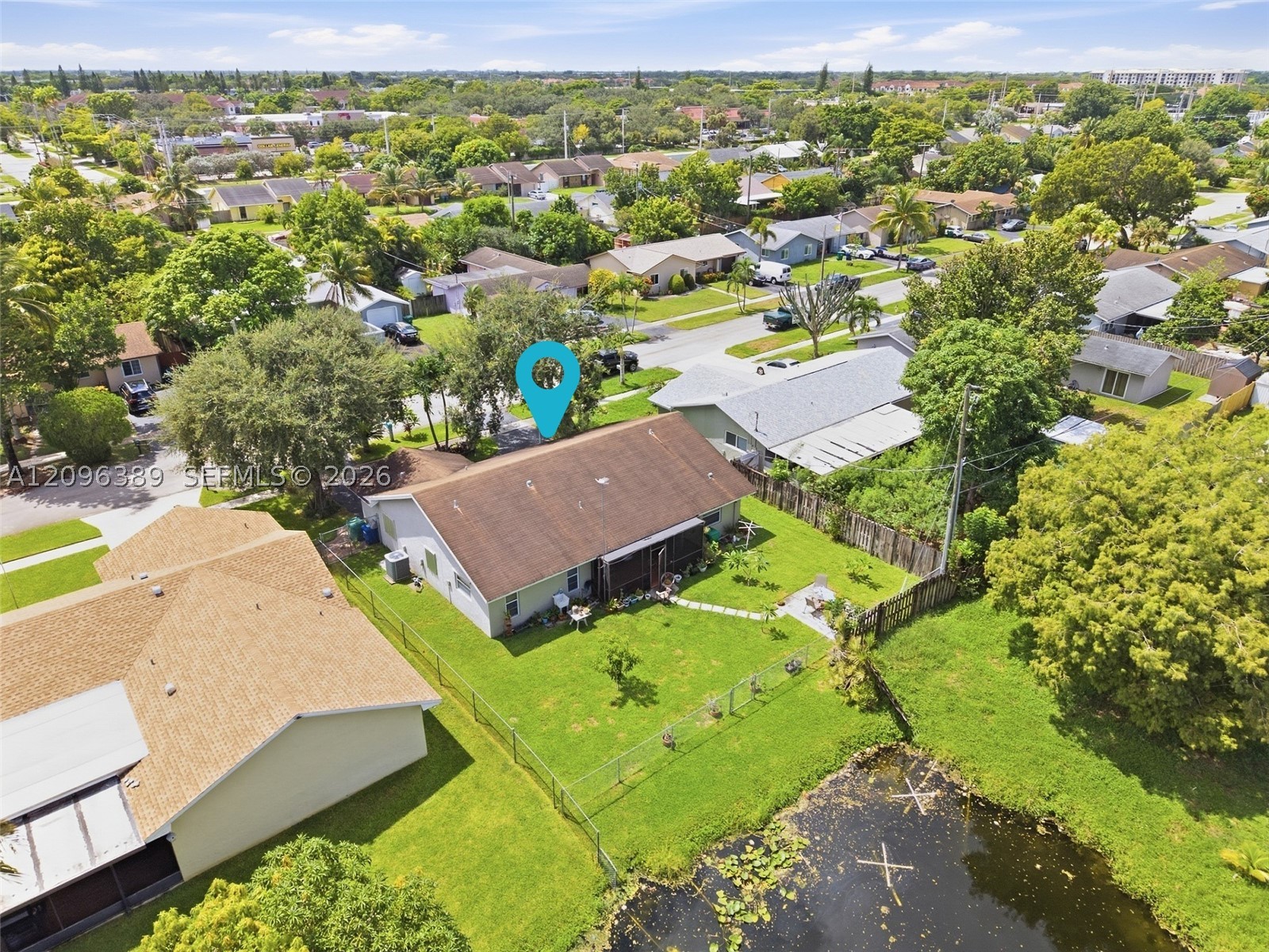 8421 NW 45th St, Lauderhill FL 33351