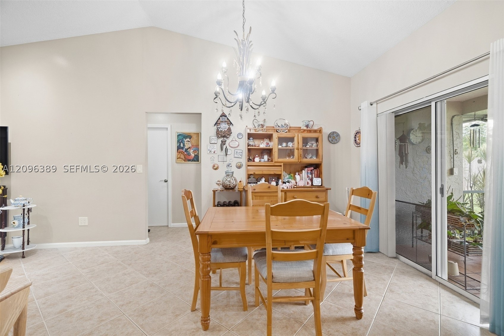 8421 NW 45th St, Lauderhill FL 33351