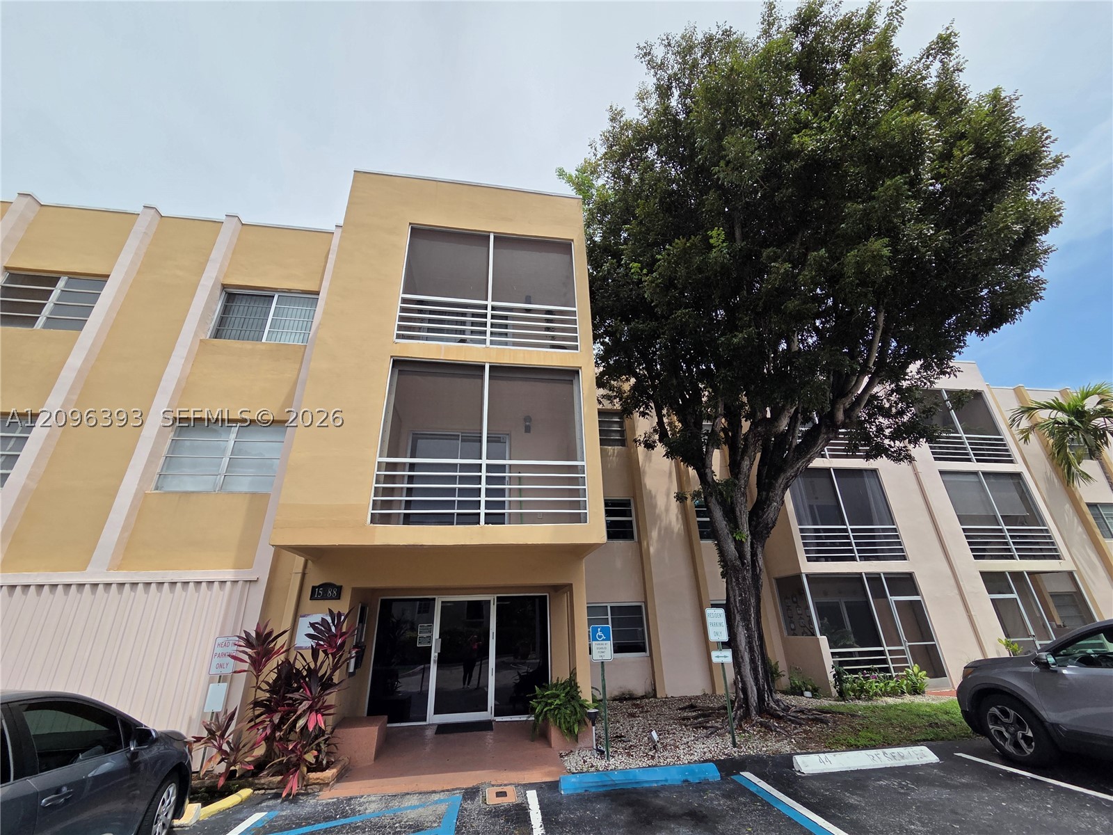 15888 SW 95th Ave #210, Miami FL 33157