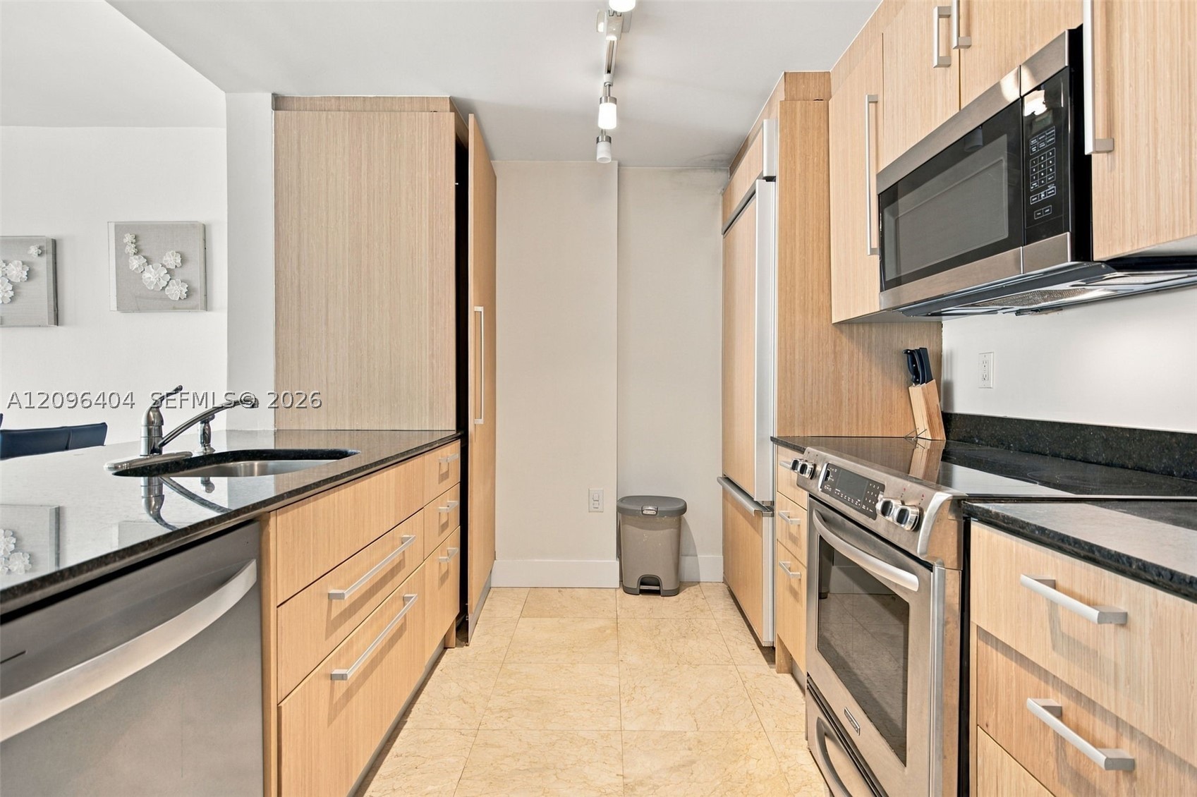 10275 Collins Ave #1412, Bal Harbour FL 33154