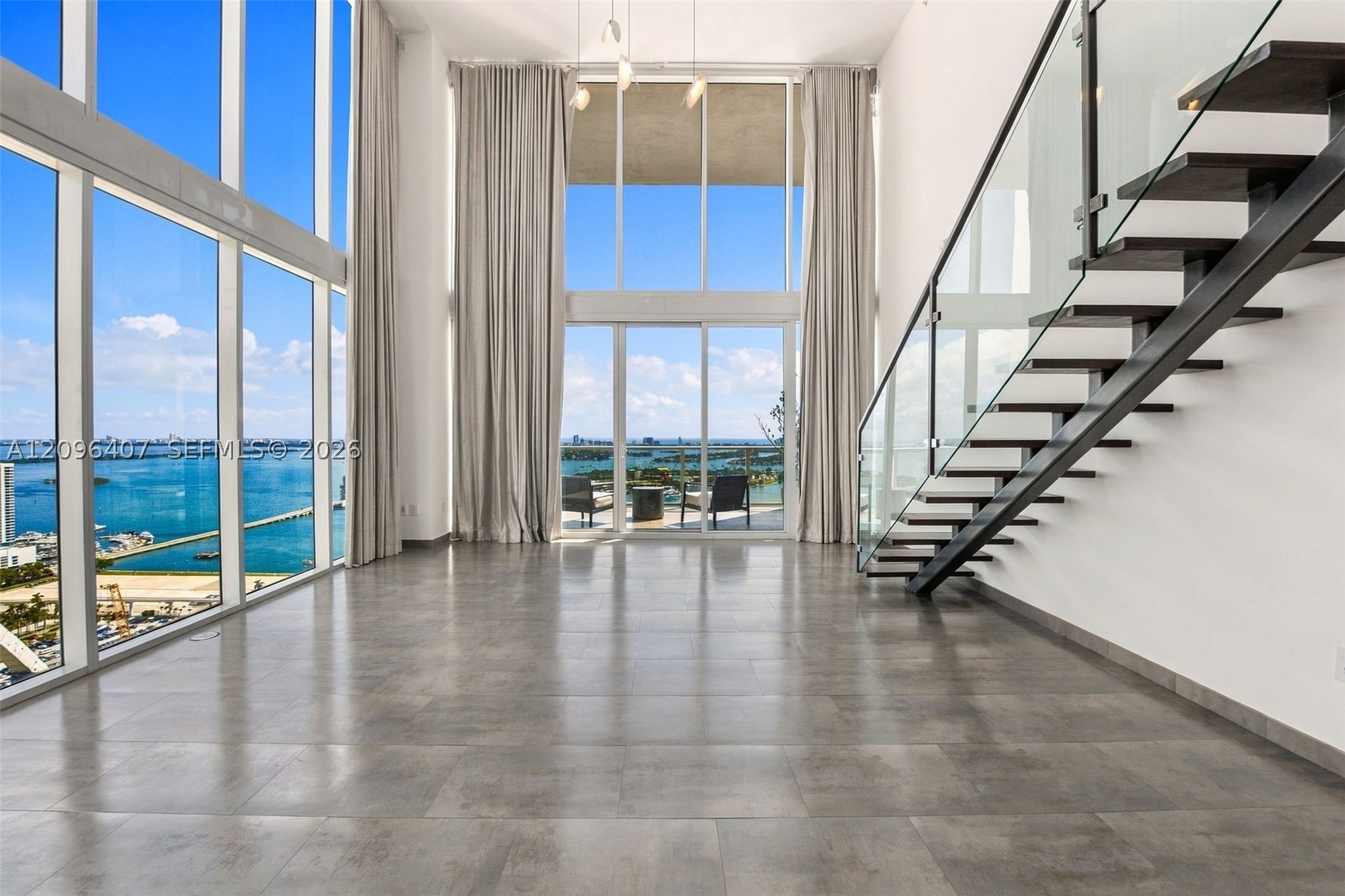 1040 Biscayne Blvd #3704, Miami FL 33132