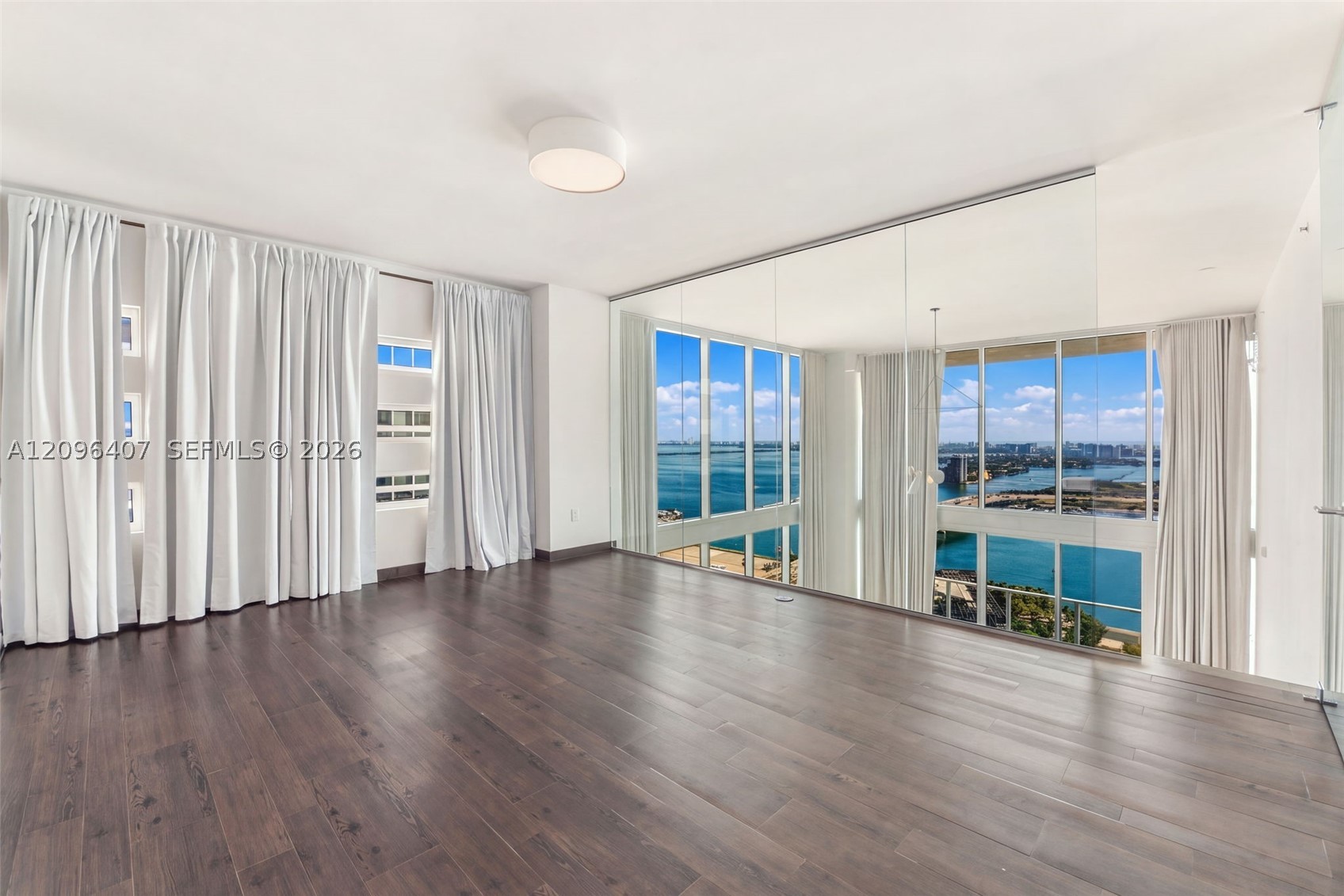 1040 Biscayne Blvd #3704, Miami FL 33132