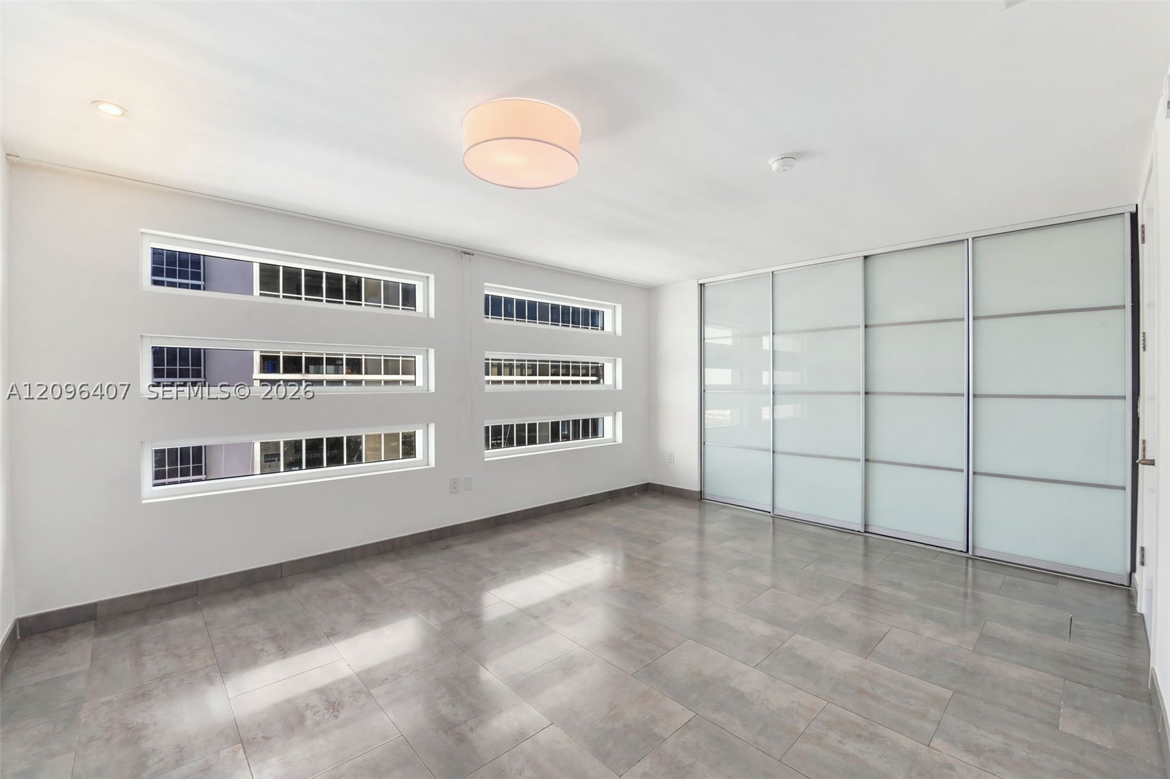 1040 Biscayne Blvd #3704, Miami FL 33132