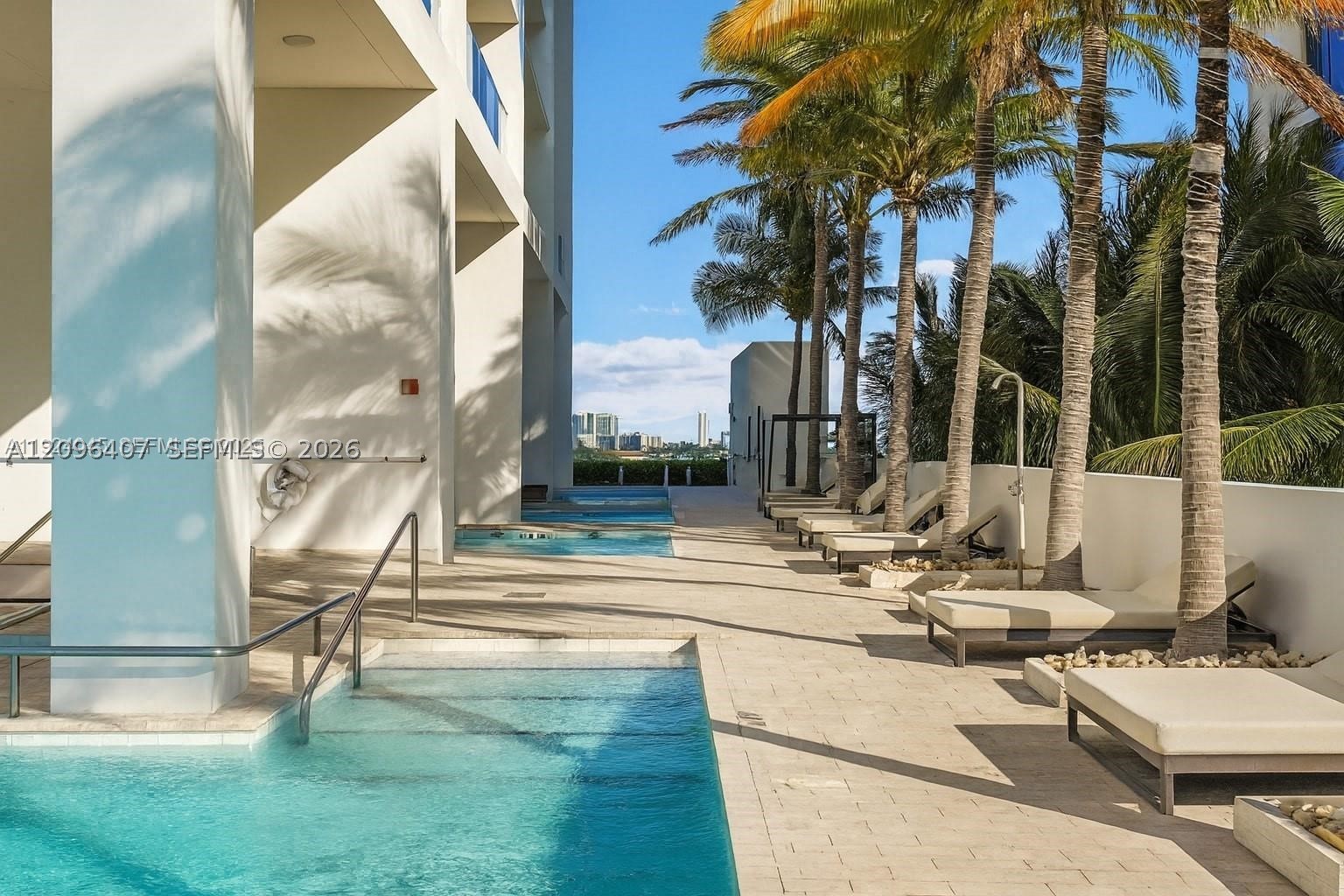 1040 Biscayne Blvd #3704, Miami FL 33132