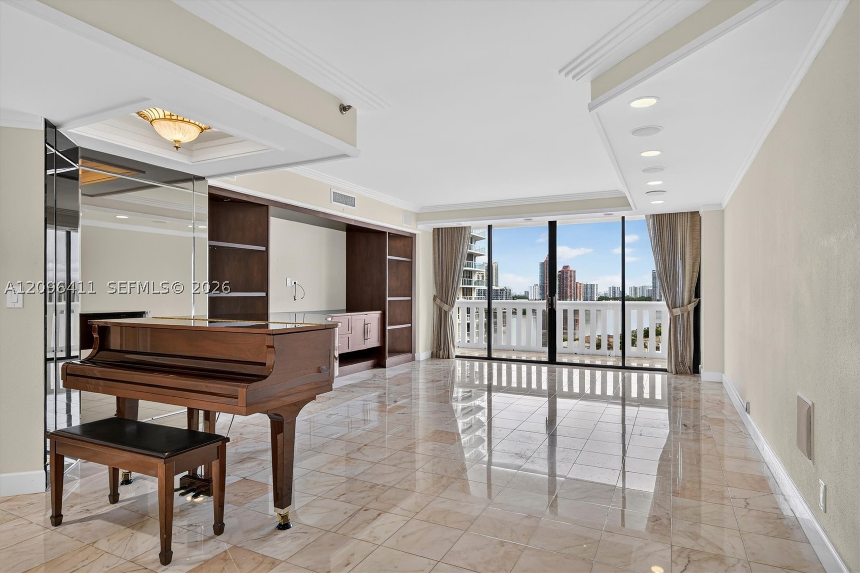 3000 Island Blvd #1103, Aventura FL 33160