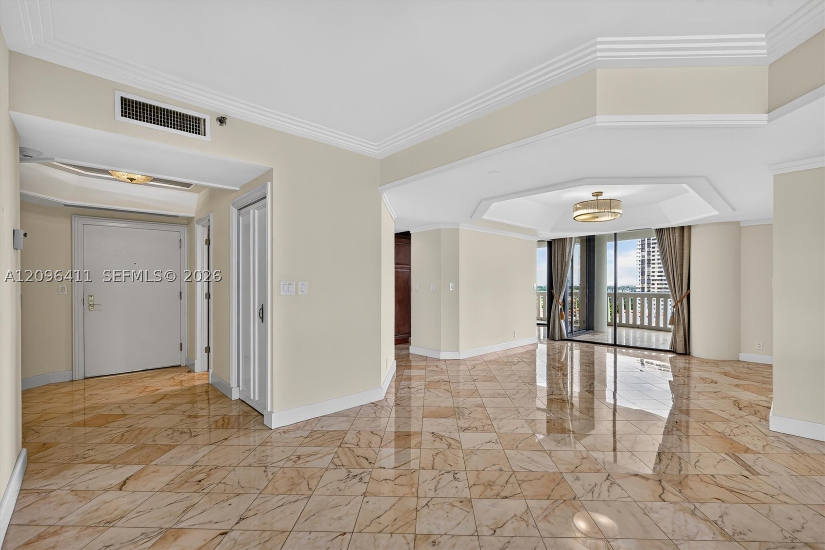 3000 Island Blvd #1103, Aventura FL 33160