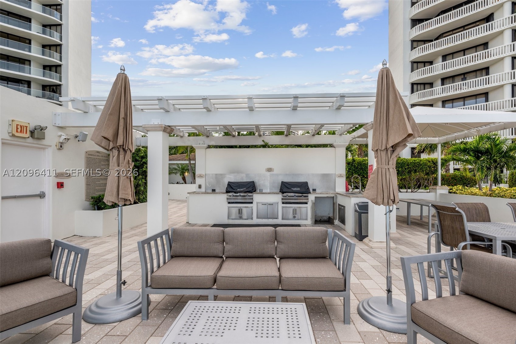 3000 Island Blvd #1103, Aventura FL 33160