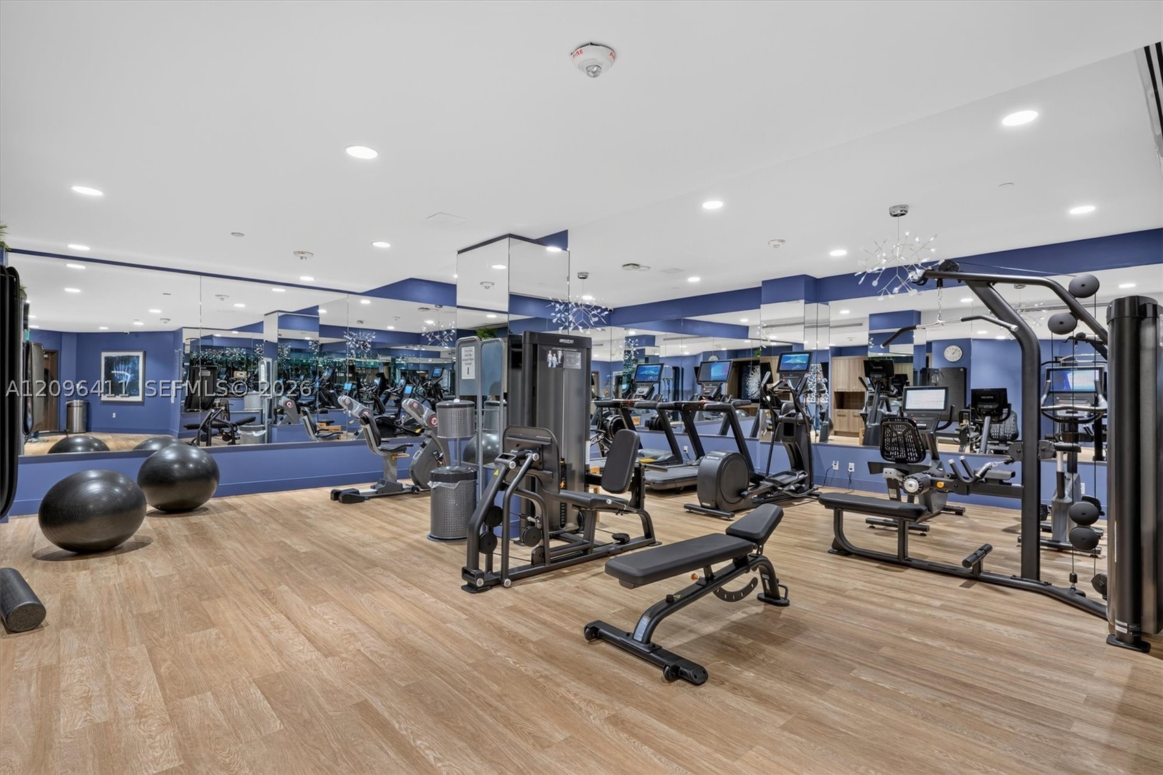 3000 Island Blvd #1103, Aventura FL 33160