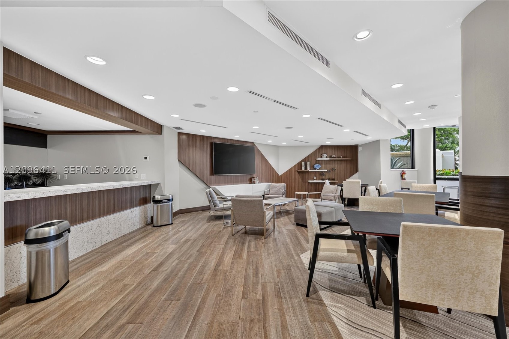 3000 Island Blvd #1103, Aventura FL 33160