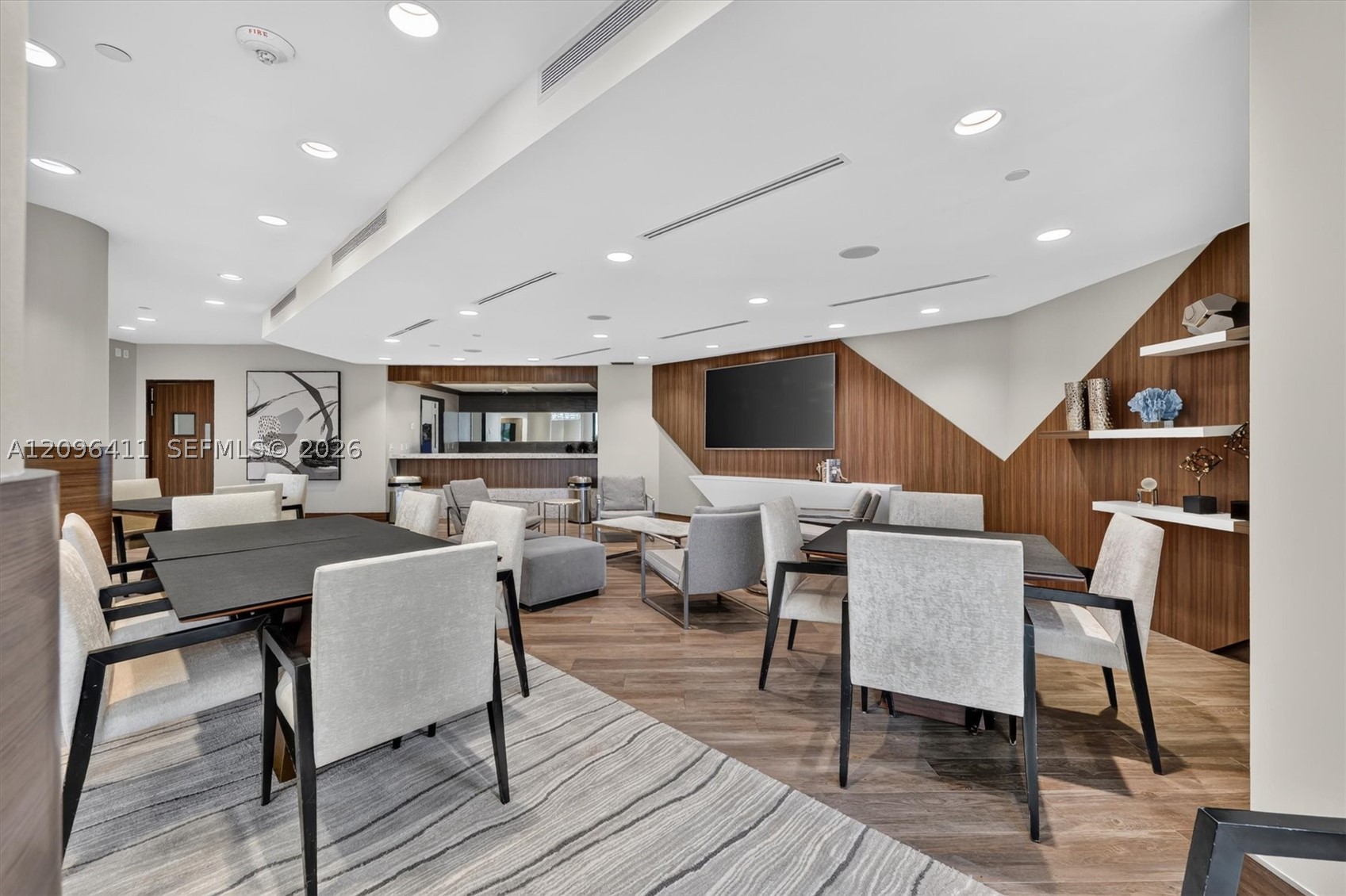 3000 Island Blvd #1103, Aventura FL 33160