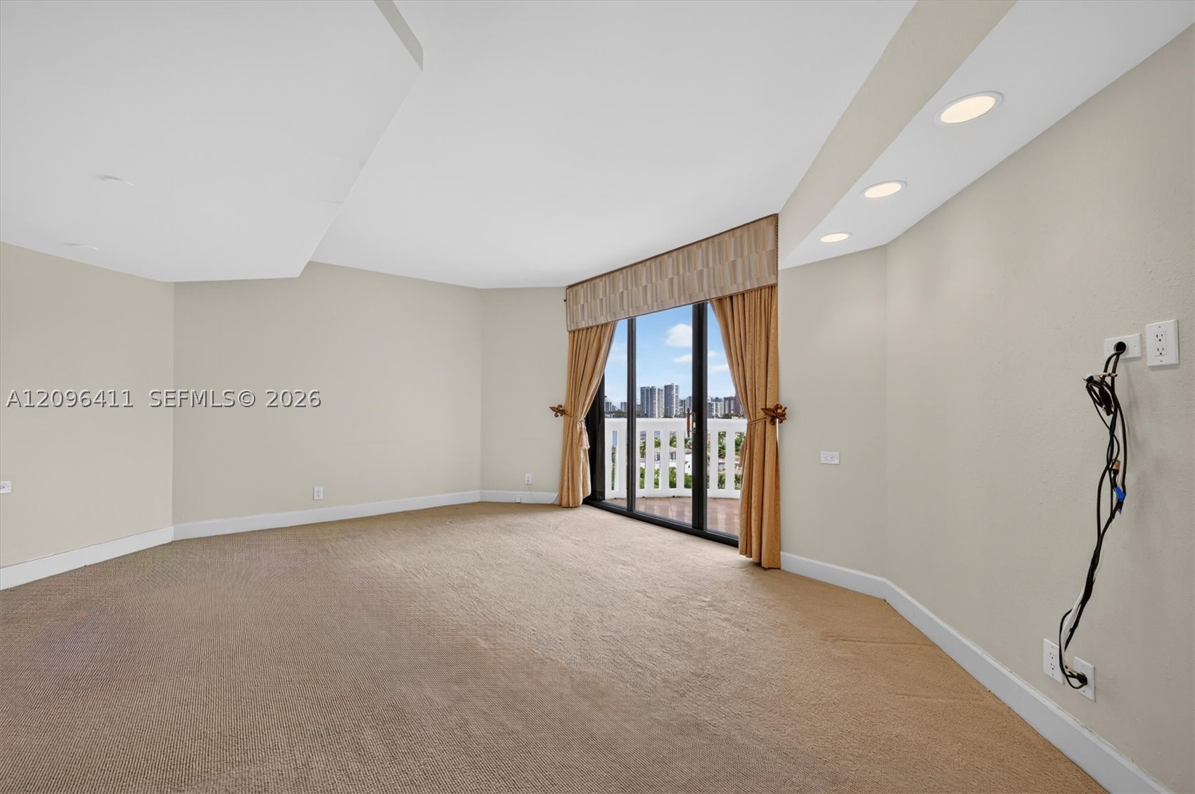 3000 Island Blvd #1103, Aventura FL 33160