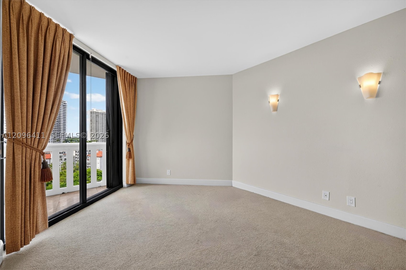 3000 Island Blvd #1103, Aventura FL 33160