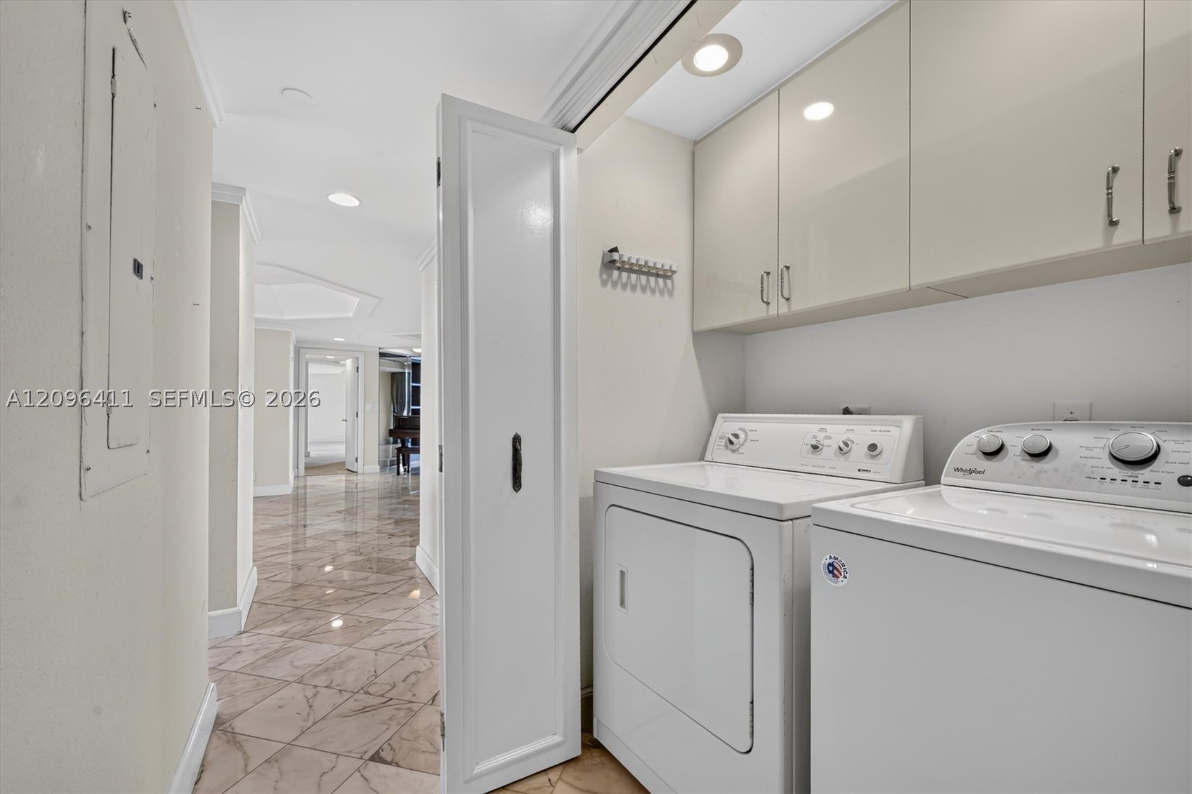 3000 Island Blvd #1103, Aventura FL 33160