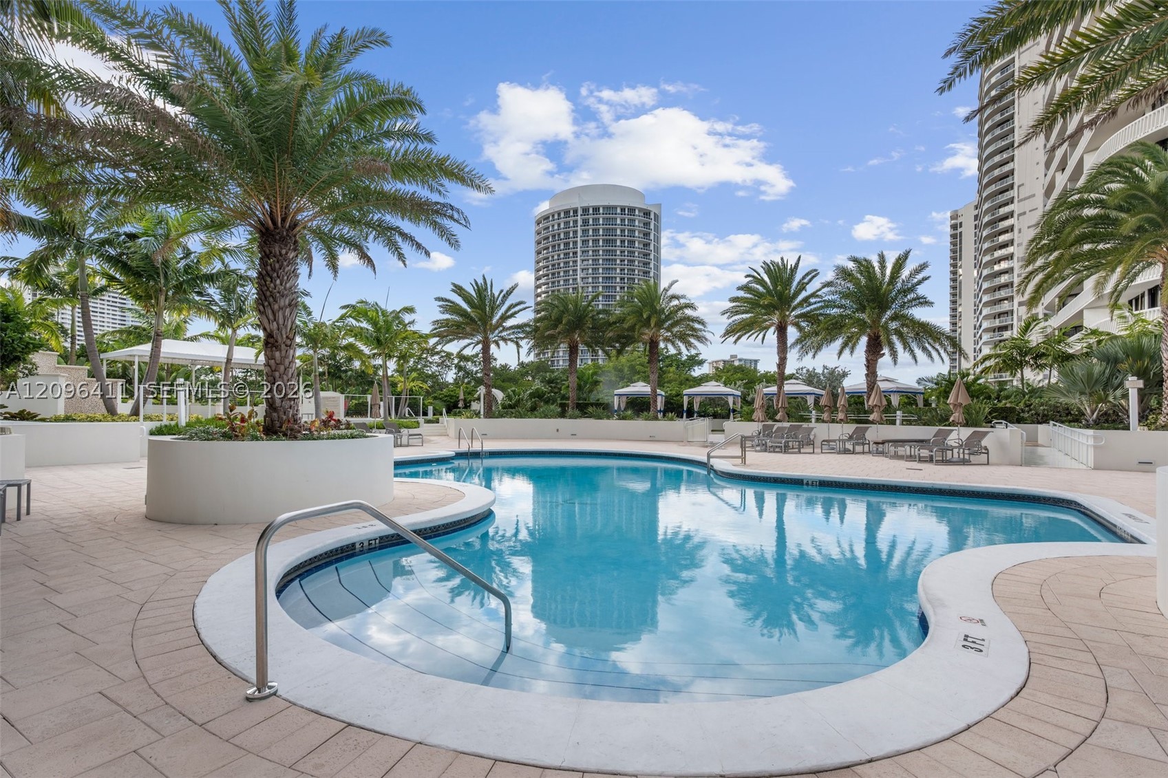 3000 Island Blvd #1103, Aventura FL 33160