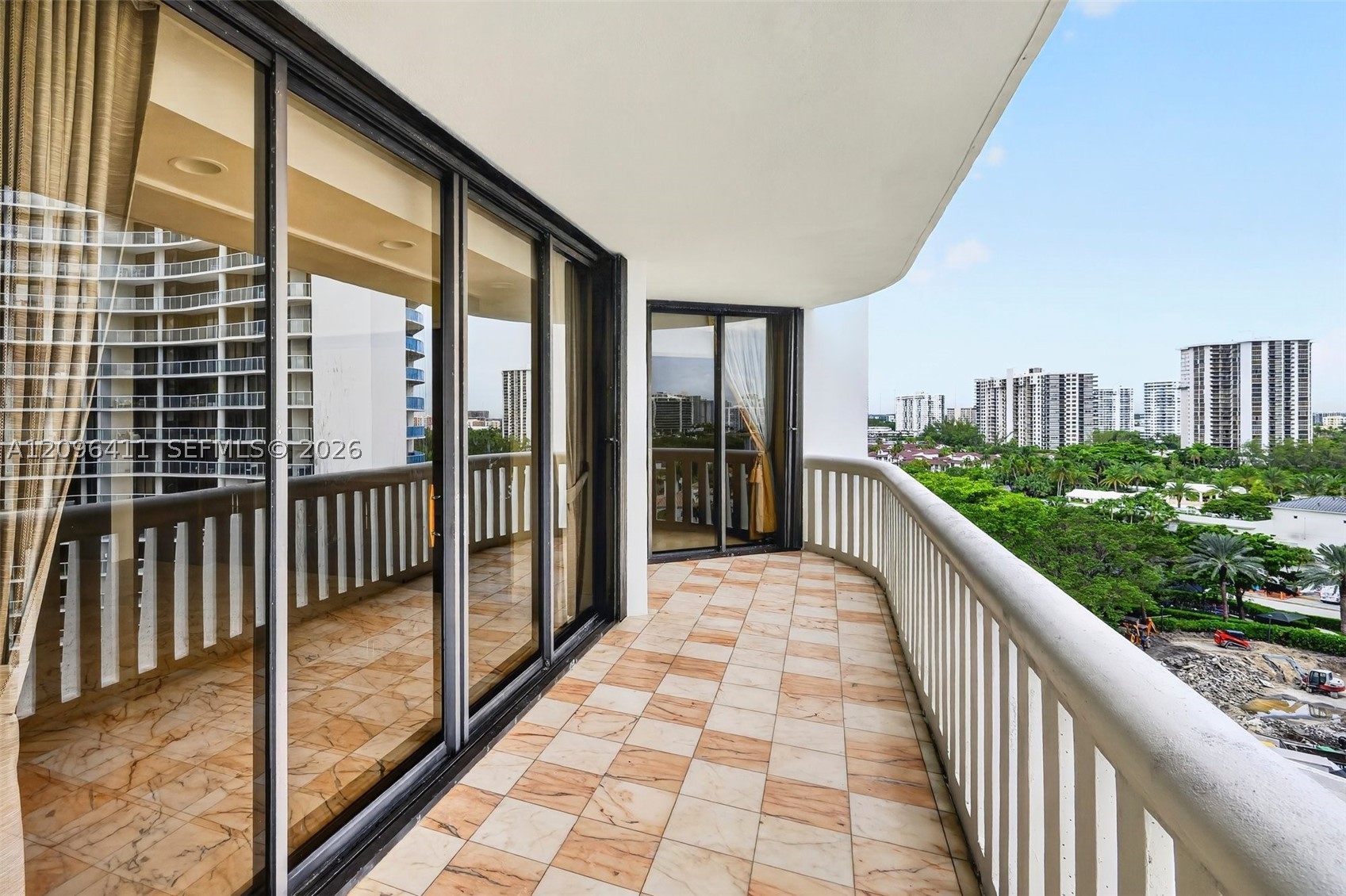 3000 Island Blvd #1103, Aventura FL 33160